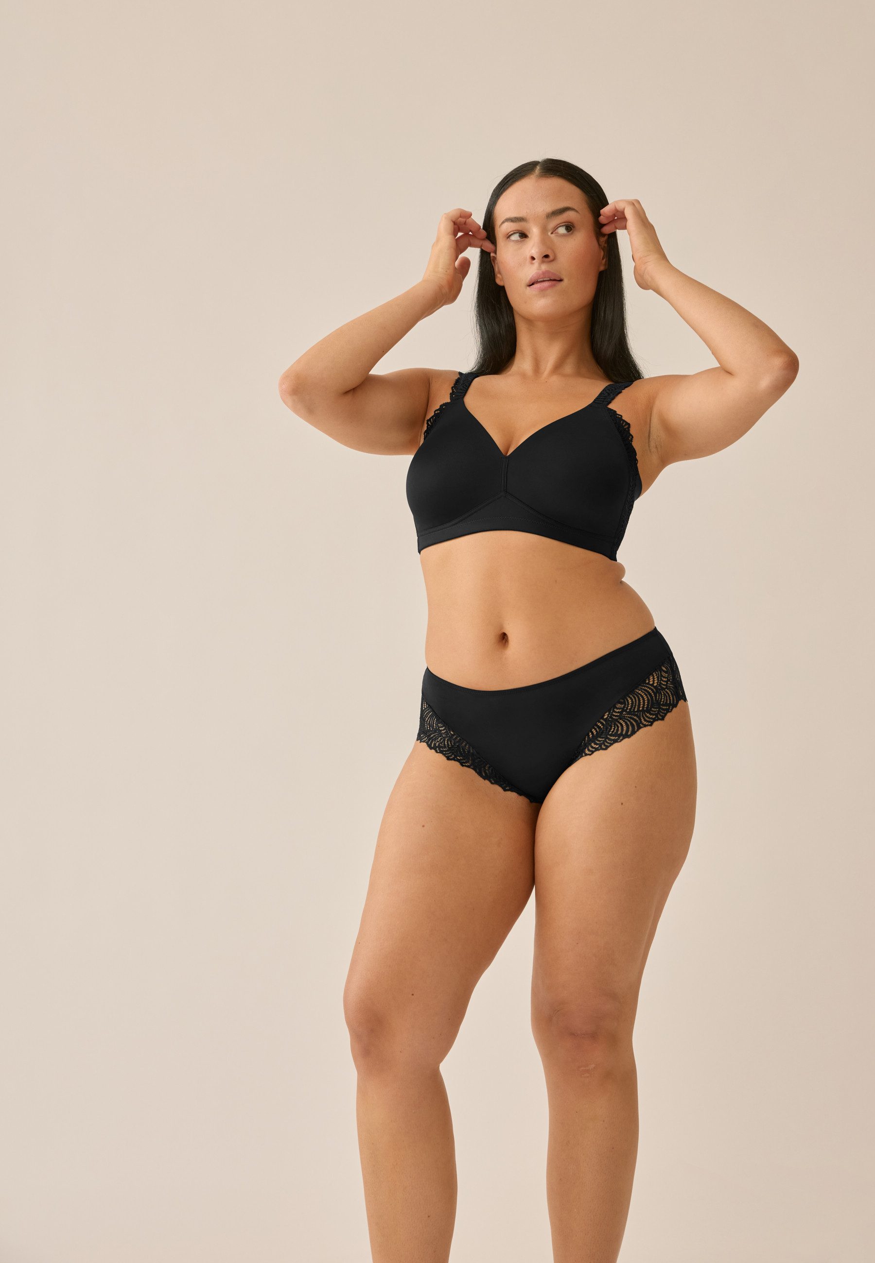 Naturana Beugelloze-bh met delicate kantdecoratie (1-delig)