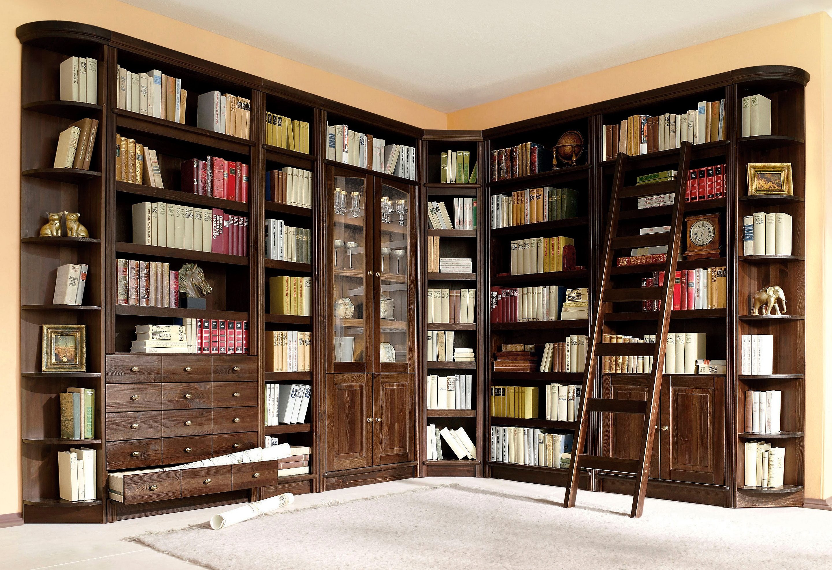 Home affaire Boekenkast Soeren van massief grenen, hoogte 220 cm, met 2 houten deuren, veel bergruimte