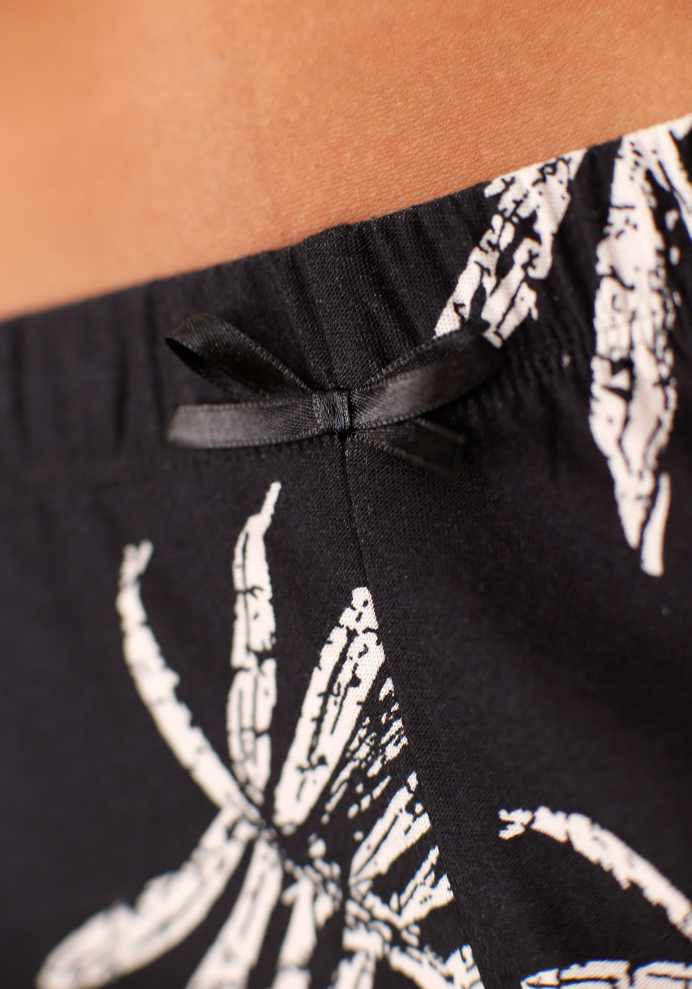 Lascana Shortama in zwart/wit-design (2-delig, 1 stuk)