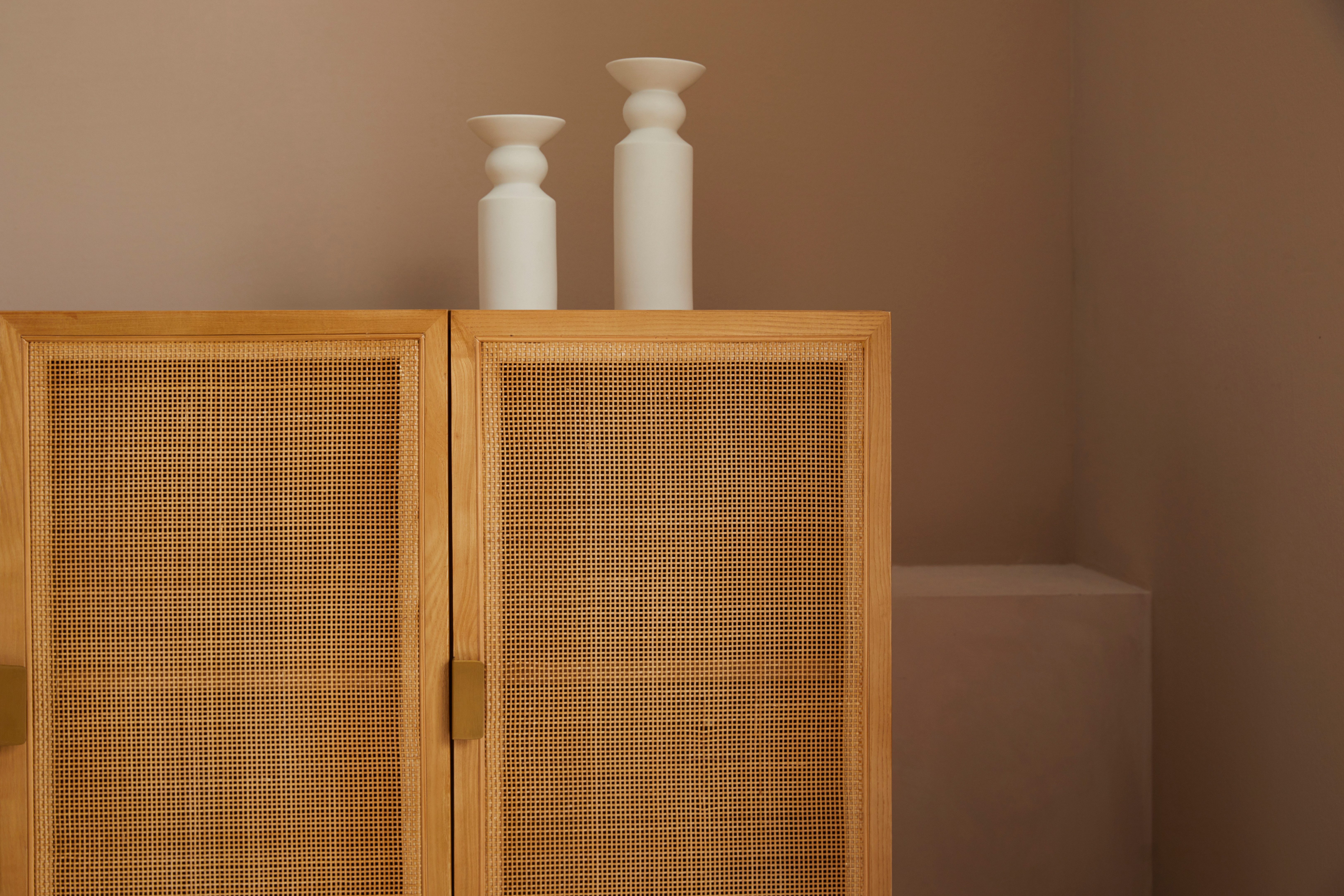 LeGer Home by Lena Gercke Kast Lina, TOPSELLER! Rattan inzetstukken in de fronten Met rotan inzet, 4 binnenvakken, gedeeltelijk massief