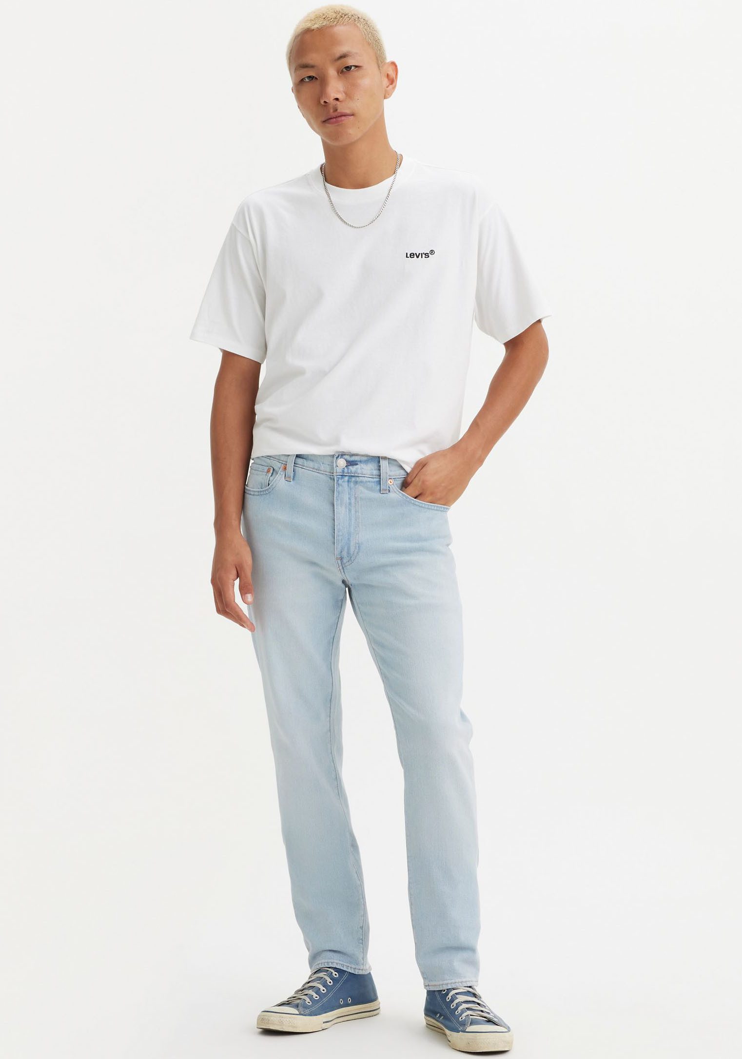 Levi's Tapered jeans 502 TAPER in een elegante moderne stijl