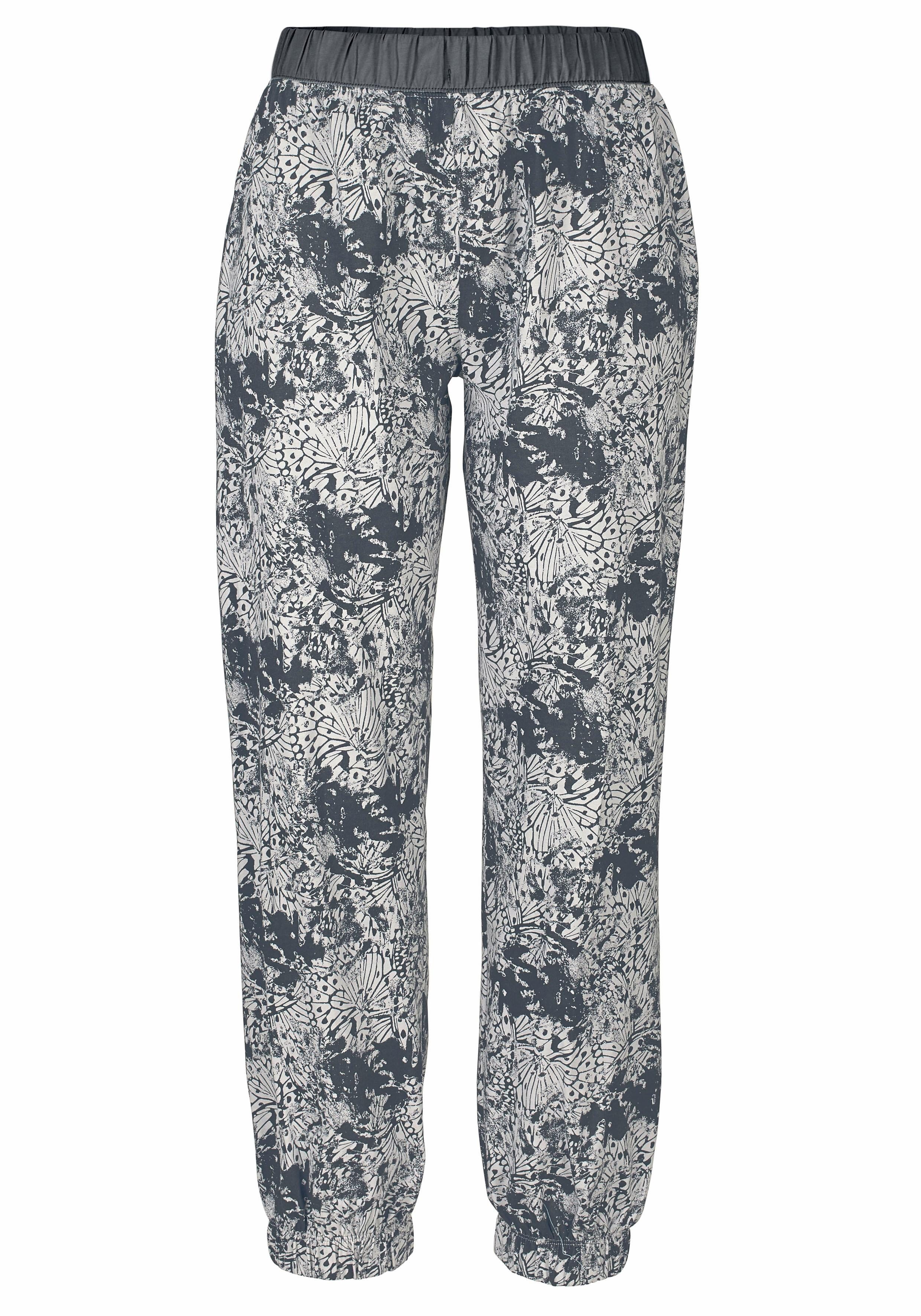 Buffalo Pyjama met gedessineerde broek en bijpassend shirt met lange mouwen (2-delig, 1 stuk)