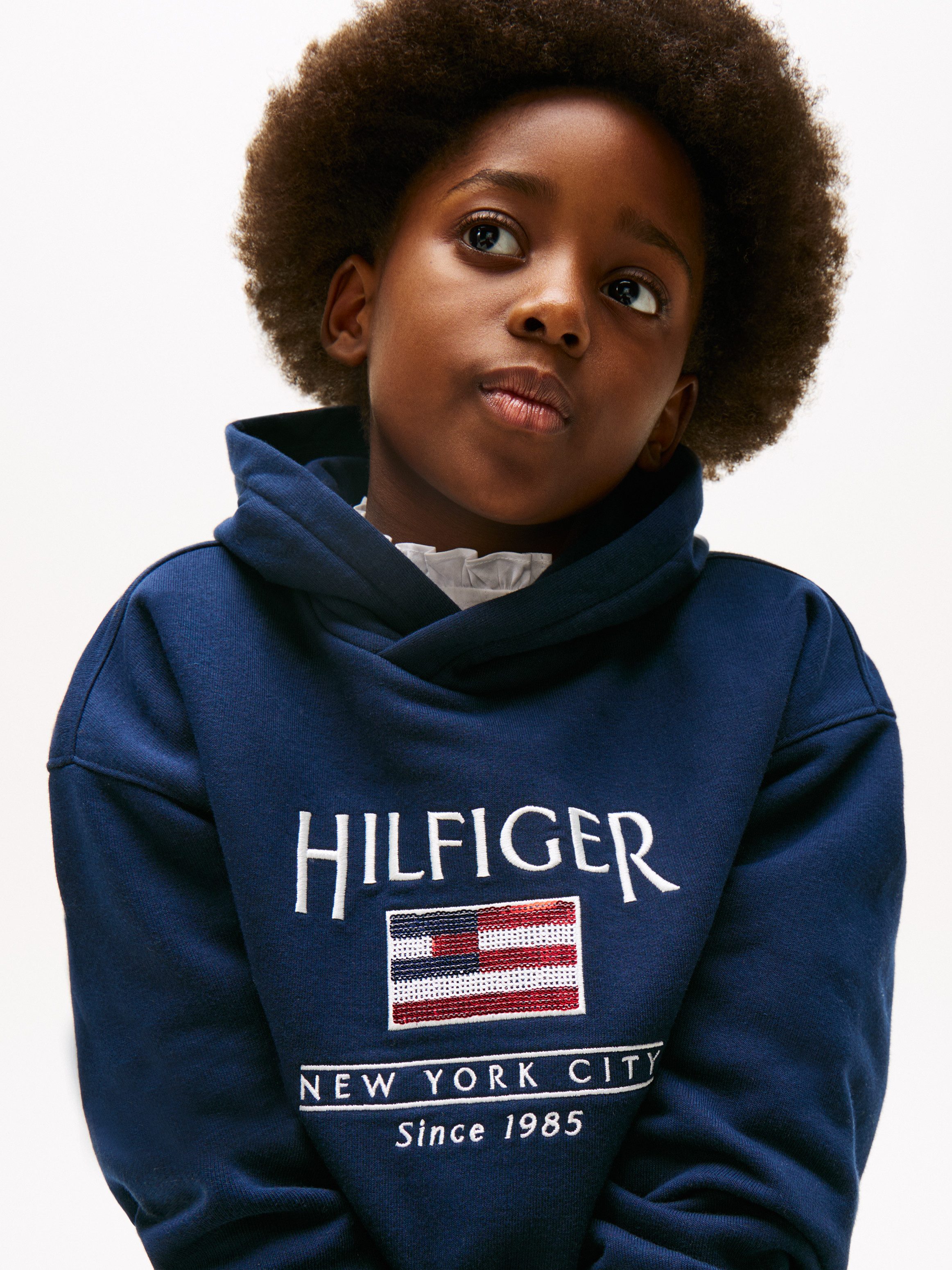 Tommy Hilfiger Hoodie HILFIGER SEQUIN FLAG HOODIE met pailletten, met logo-borduursels