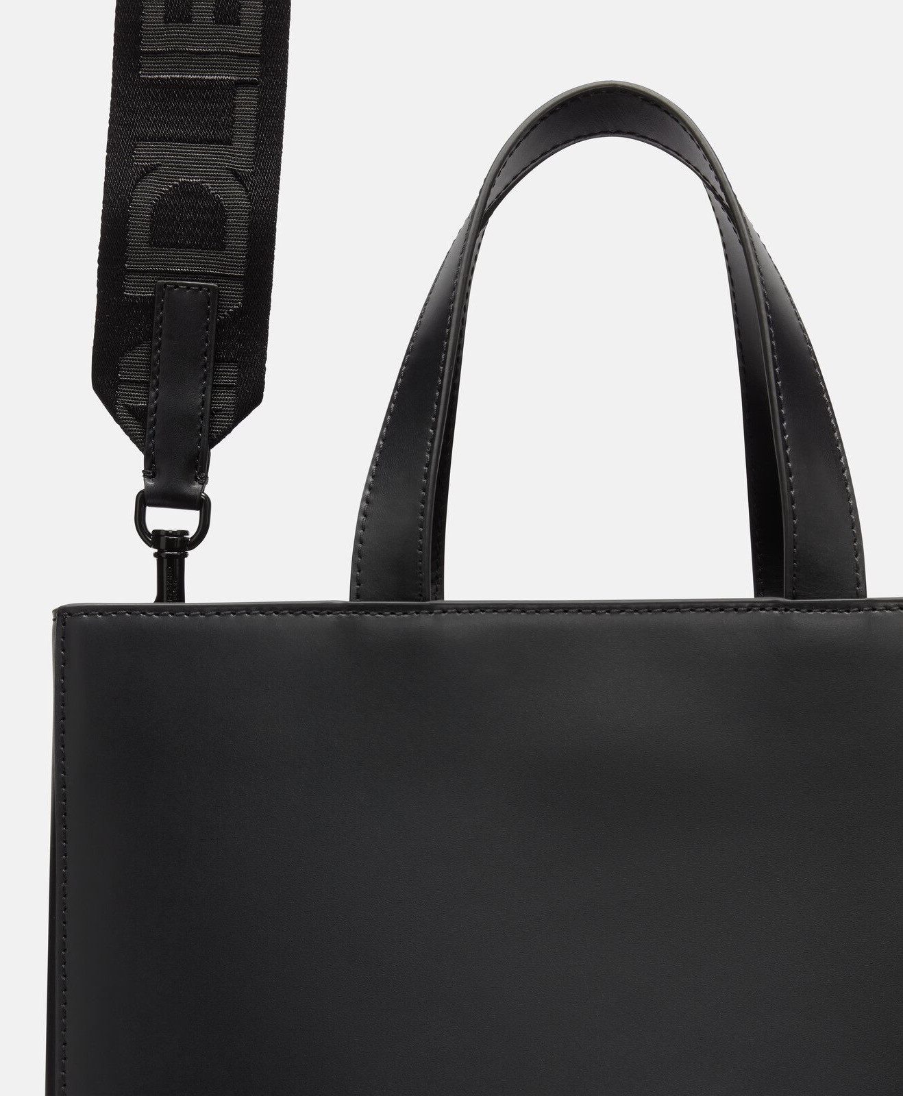 Liebeskind Berlin Shopper Paper Bag modieuze uitstraling, crossbody tas, gecertificeerd volgens leather working group