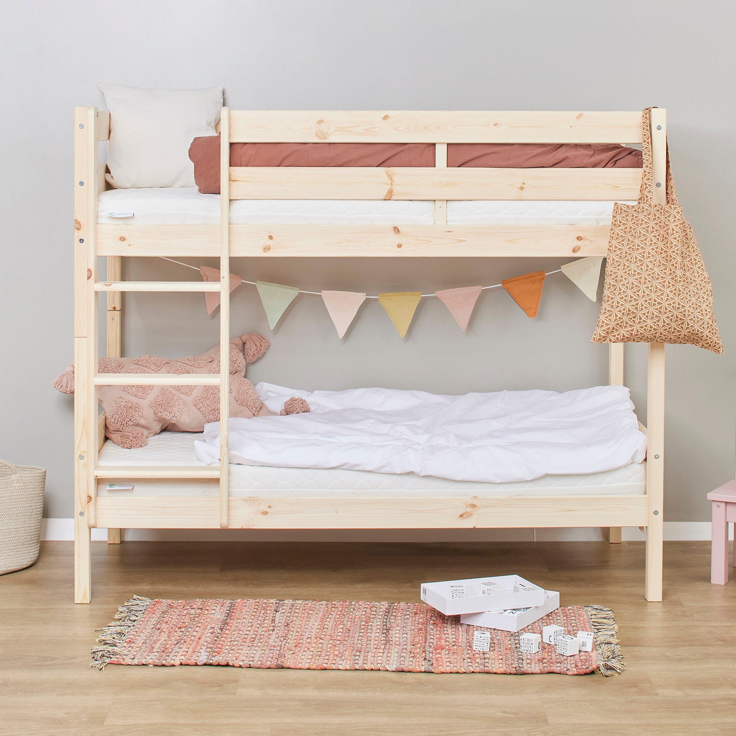 Hoppekids Stapelbed Eco comfort kinderbed 90x200 of 70x160 van massief hout in 4 kleuren