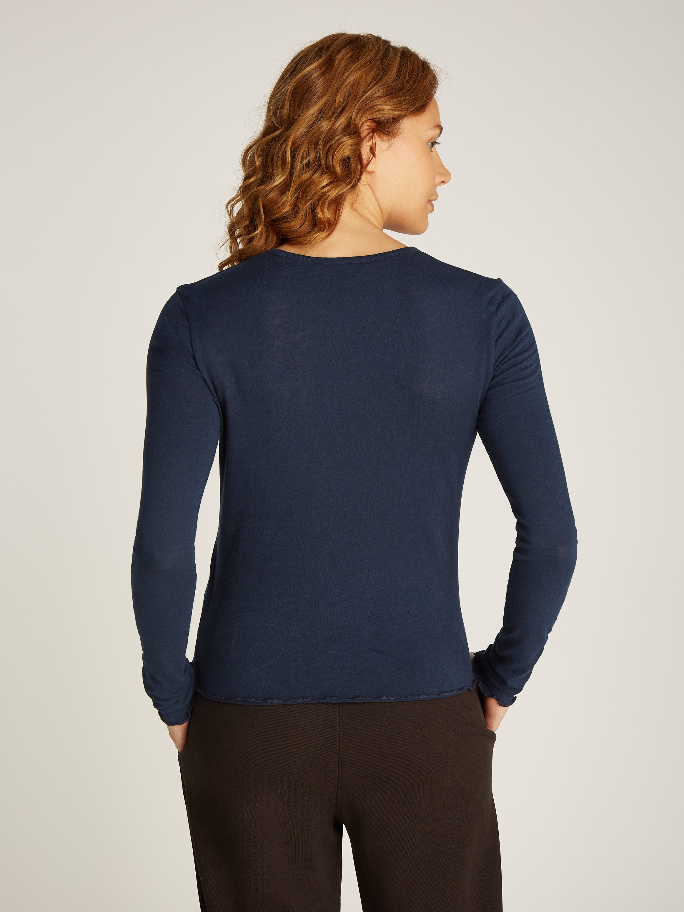 TOMMY JEANS Shirt met lange mouwen TJW SLUB SOFT TEE LS met babylock-zoom logo-borduursel