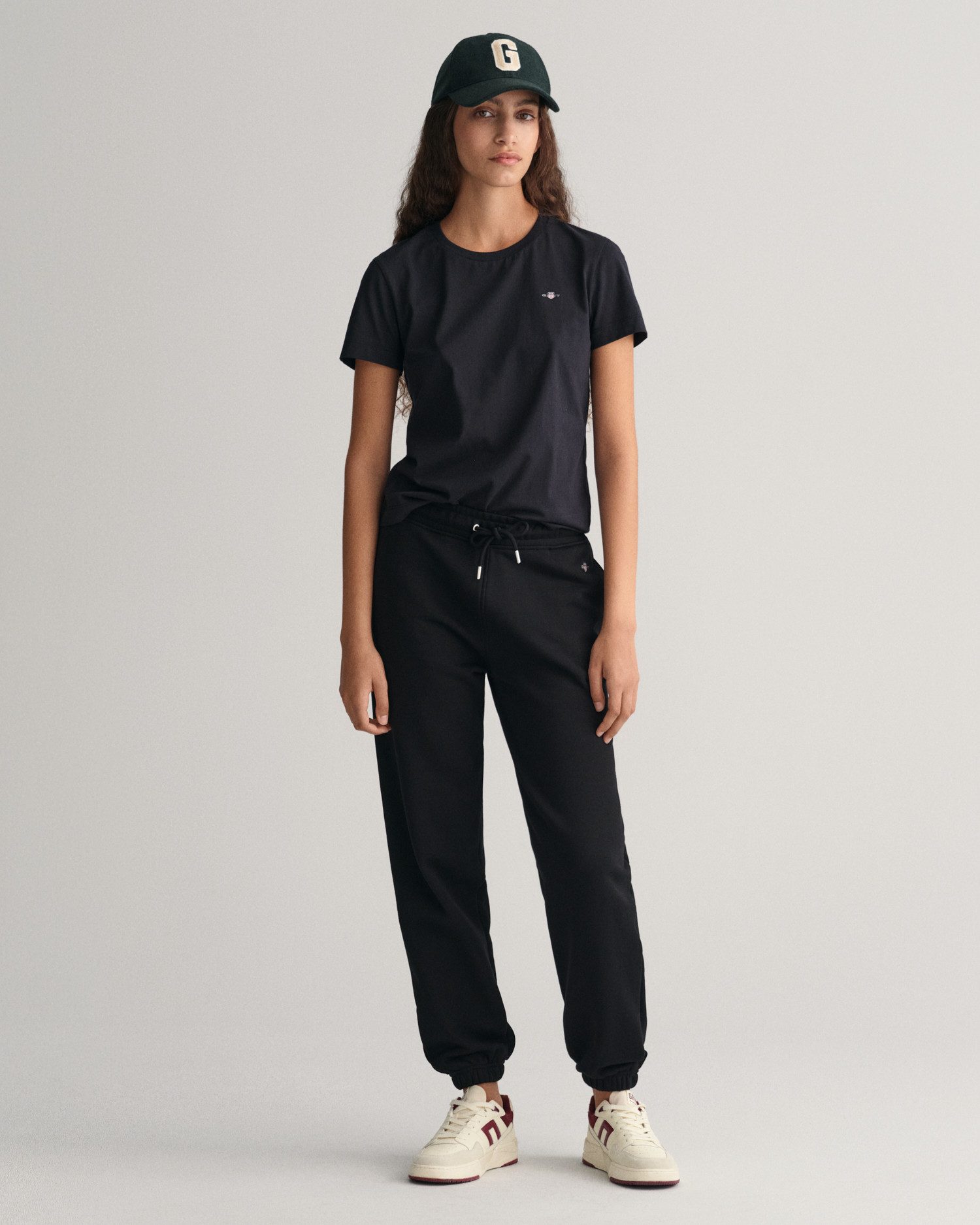 Gant Sweatbroek REL SHIELD SWEATPANTS