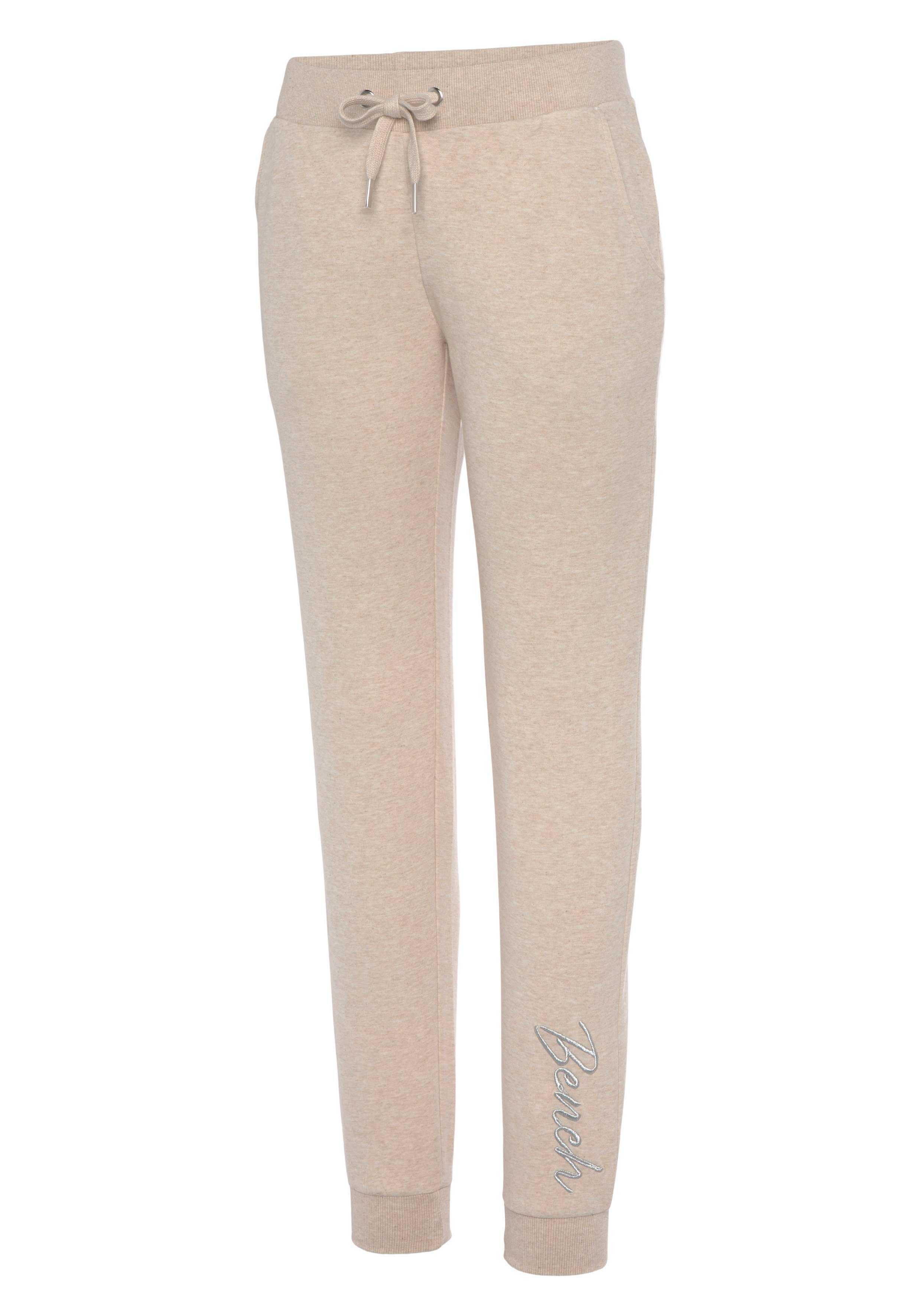Bench. Loungewear Relaxbroek -loungebroek sweatbroek met glanzende logo-borduurwerk loungewear loungepak