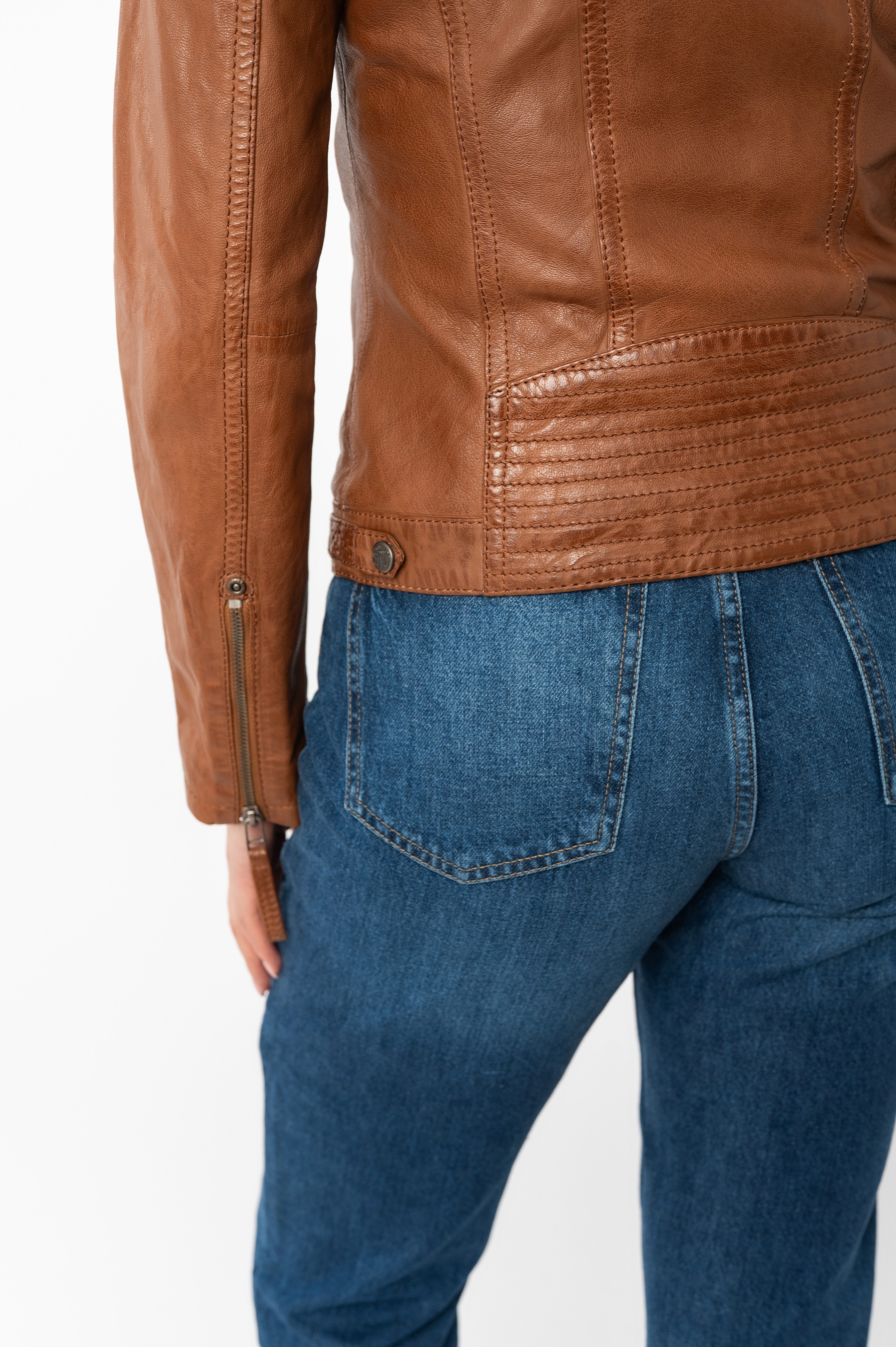 Mauritius Leren jack Junja met een afneembare capuchoninzet en luxueuze biker-details