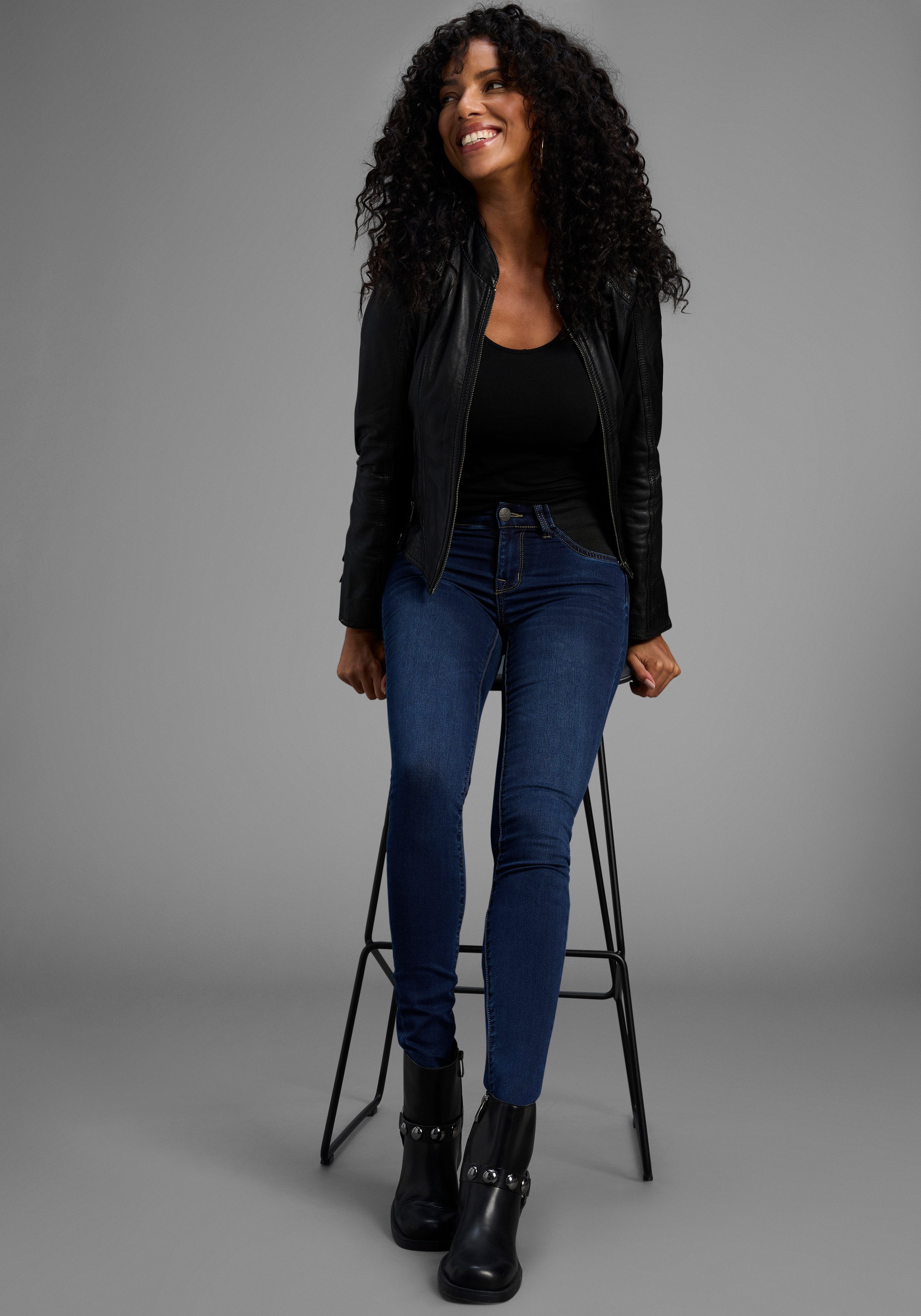 Arizona Skinny fit jeans Ultra Stretch skinny-fit, met used-look-crinkles, lage taille