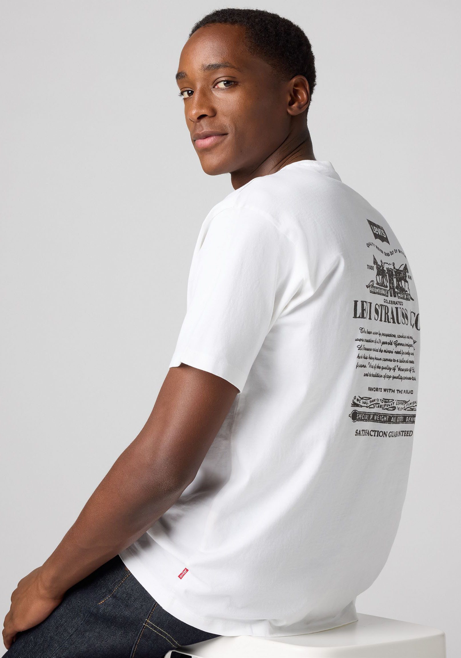 Levi's® T-shirt