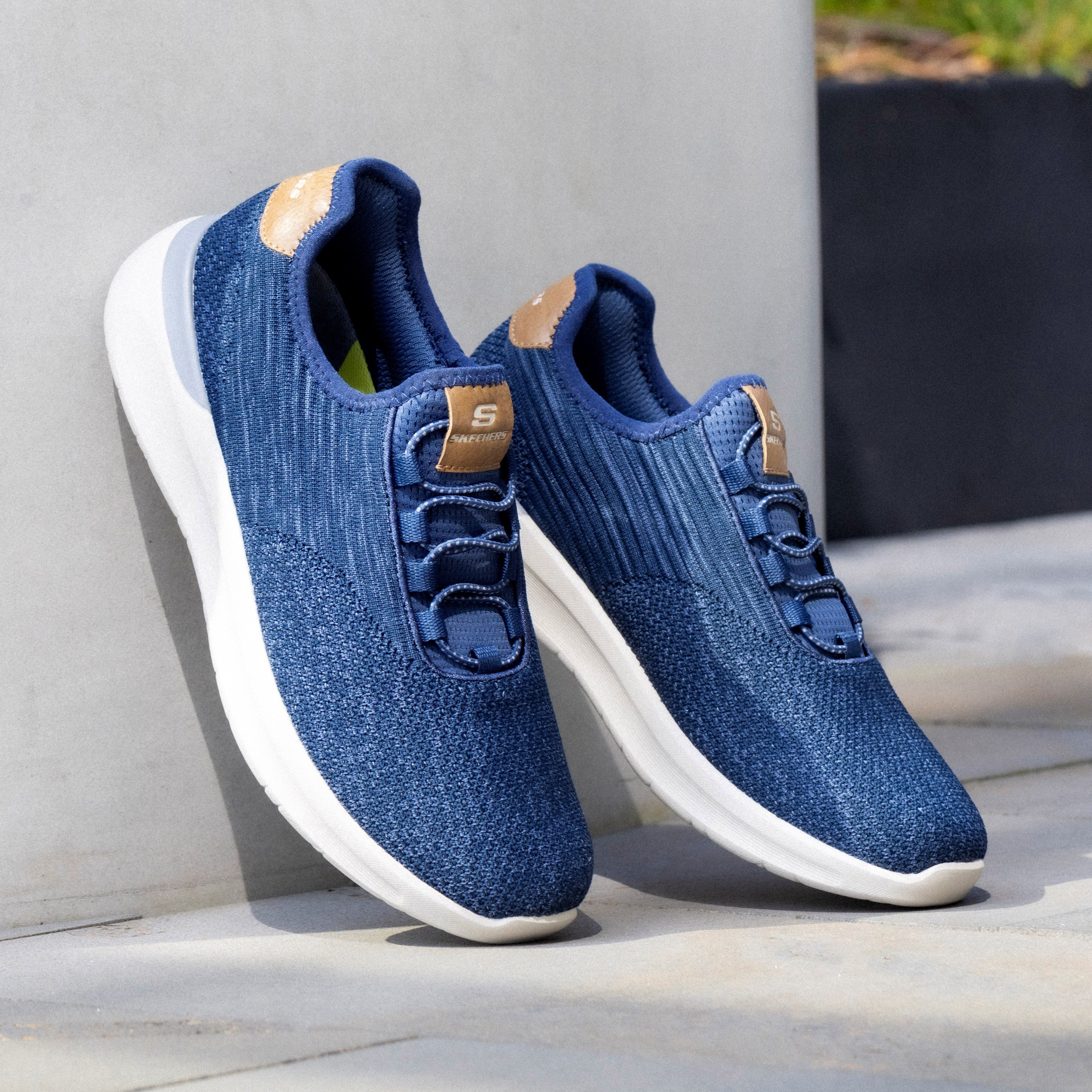 Skechers Slip-on sneakers LATTIMORE-CORINGA Slipper, vrijetijdsschoen met elastiek