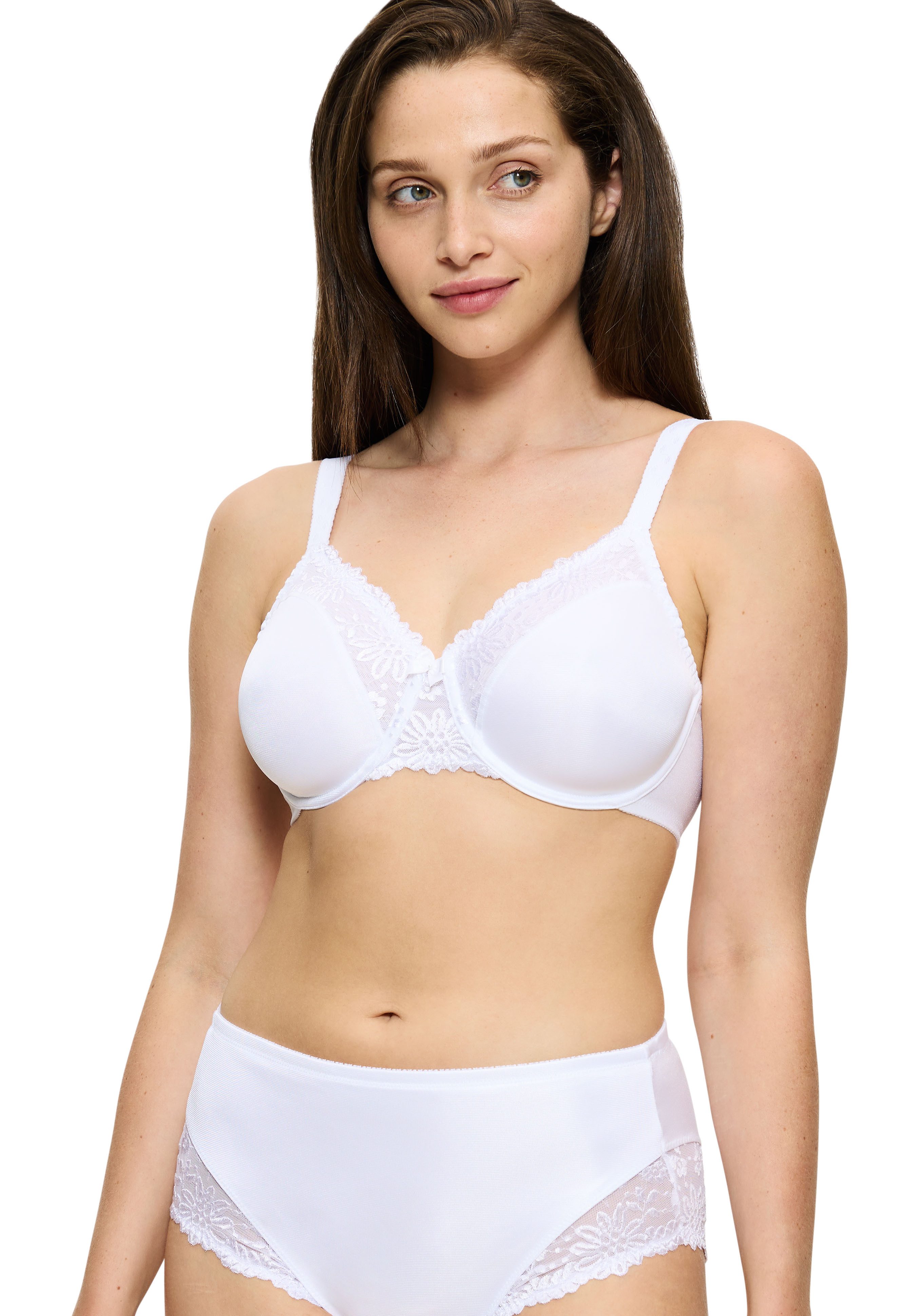 Triumph Minimizer-bh Ladyform Soft W X maakt de borst optisch kleiner met een cupmaat dames minimizer bh's maat 85 H wit