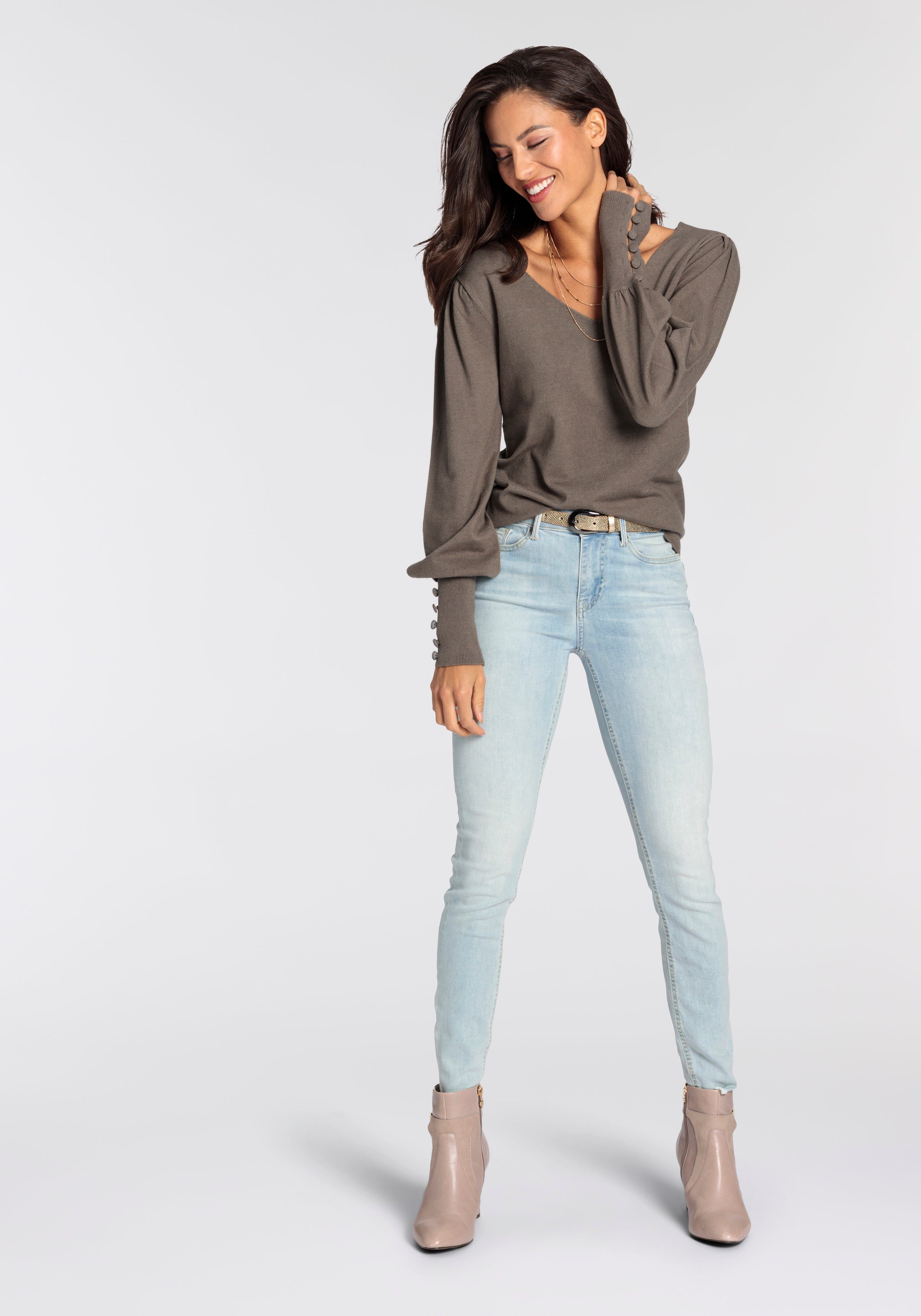 Laura Scott Trui met V-hals