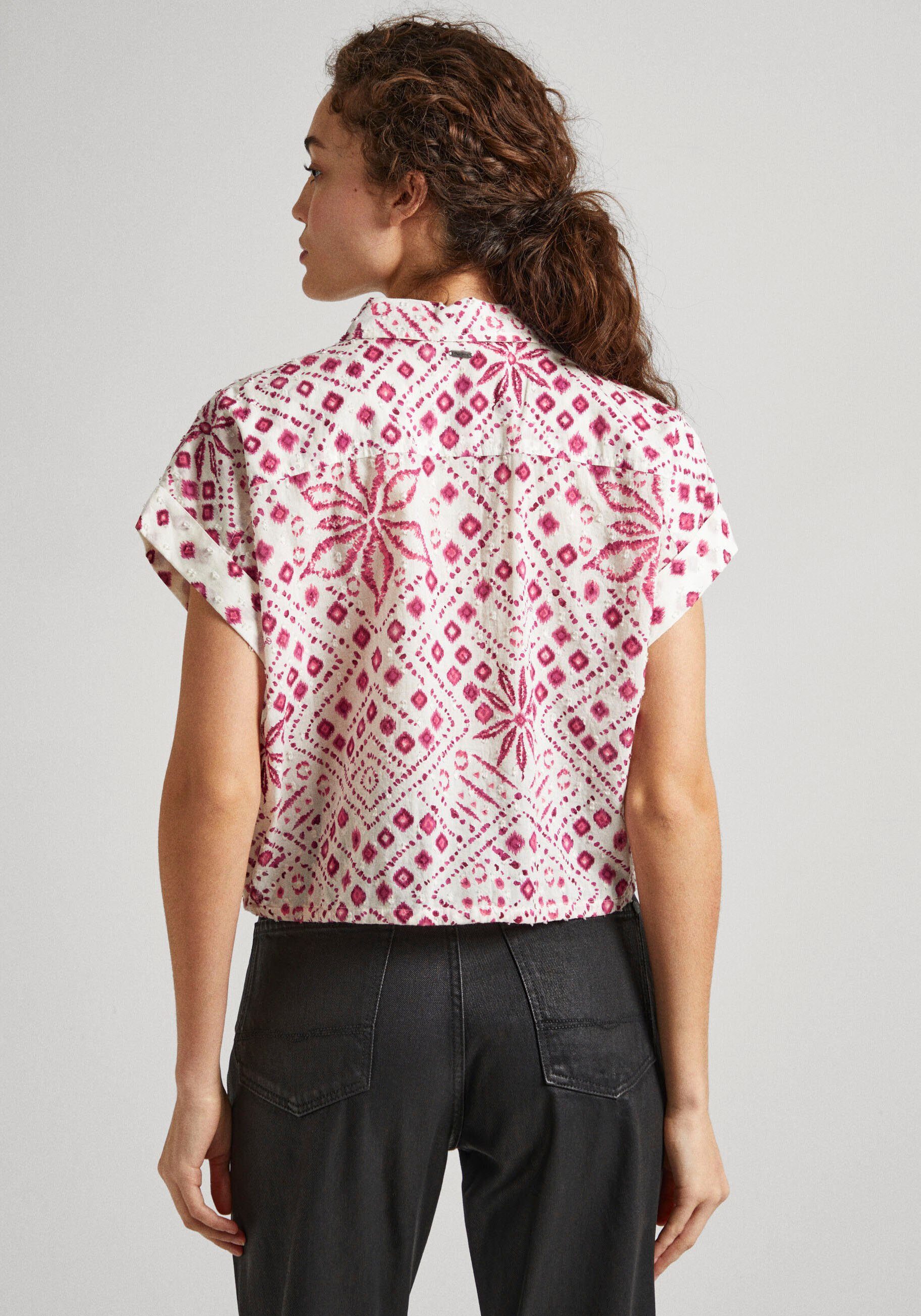 Pepe Jeans Blouse met korte mouwen Dulce in kastige vorm met alloverprint
