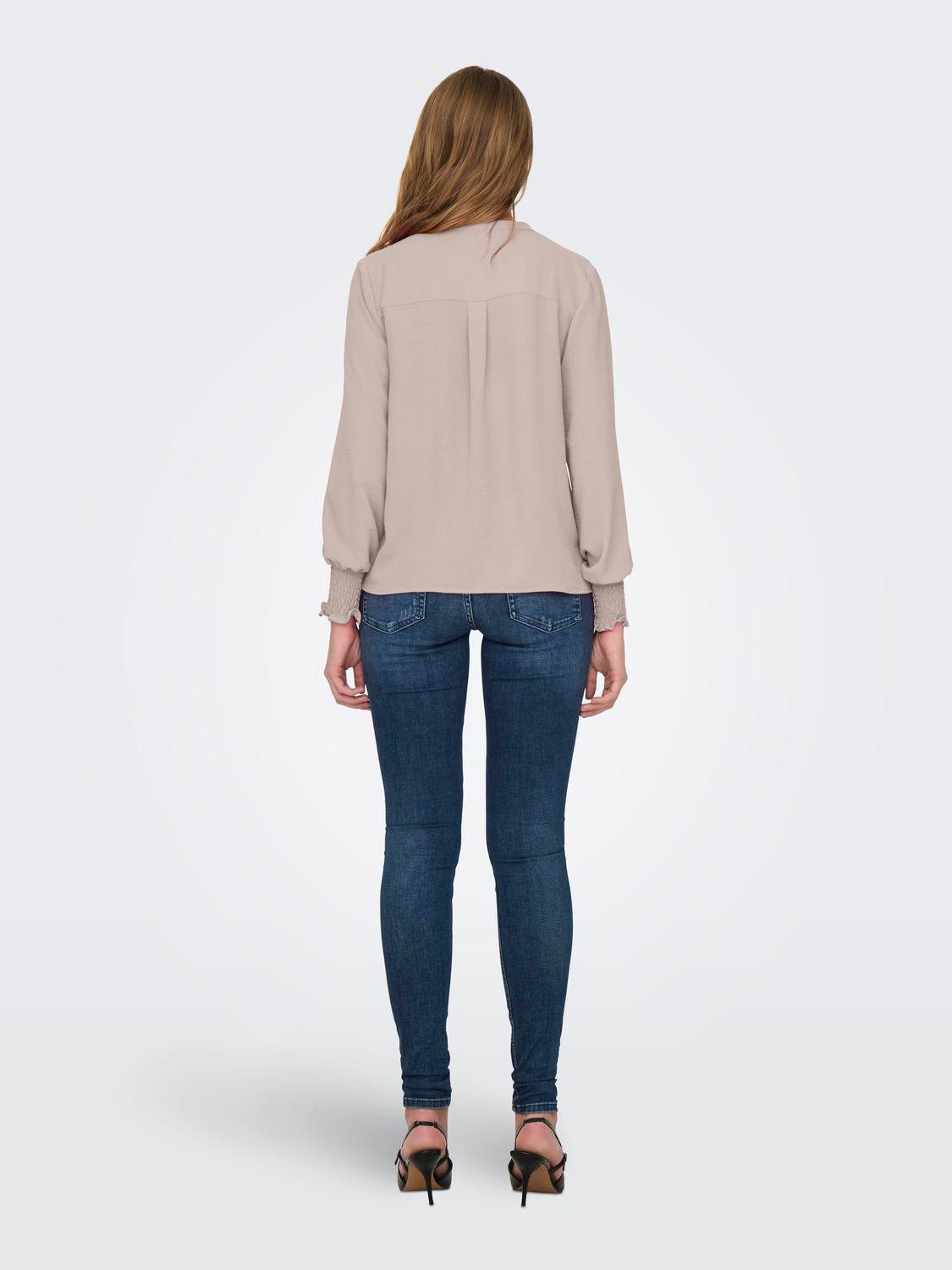 Only Shirt ONLMETTE V-NECK LS SMOCK TOP NOOS WVN
