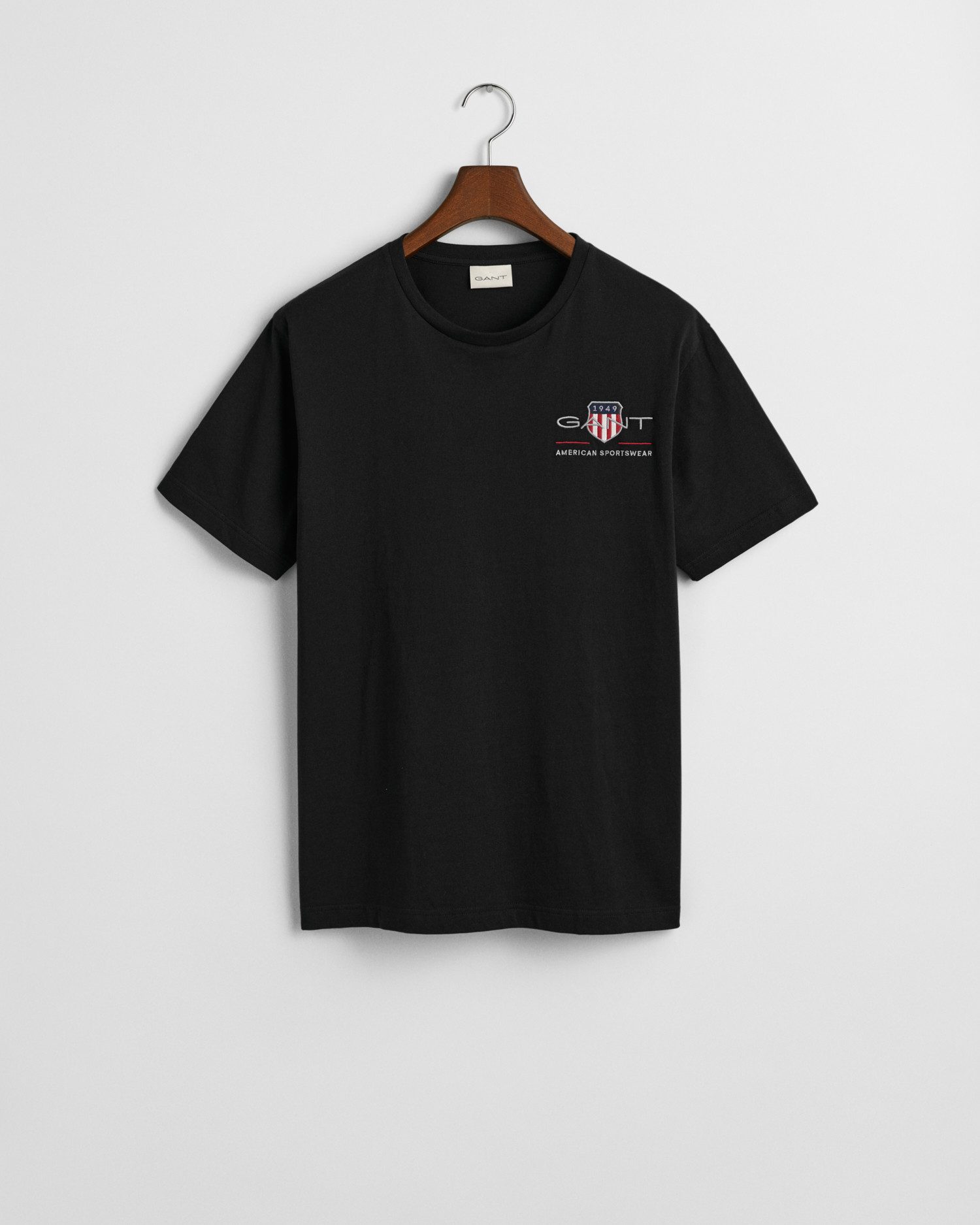 Gant T-shirt REG ARCHIVE SHIELD EMB SS T-SHIRT geïnspireerd door het archief uit de jaren '80