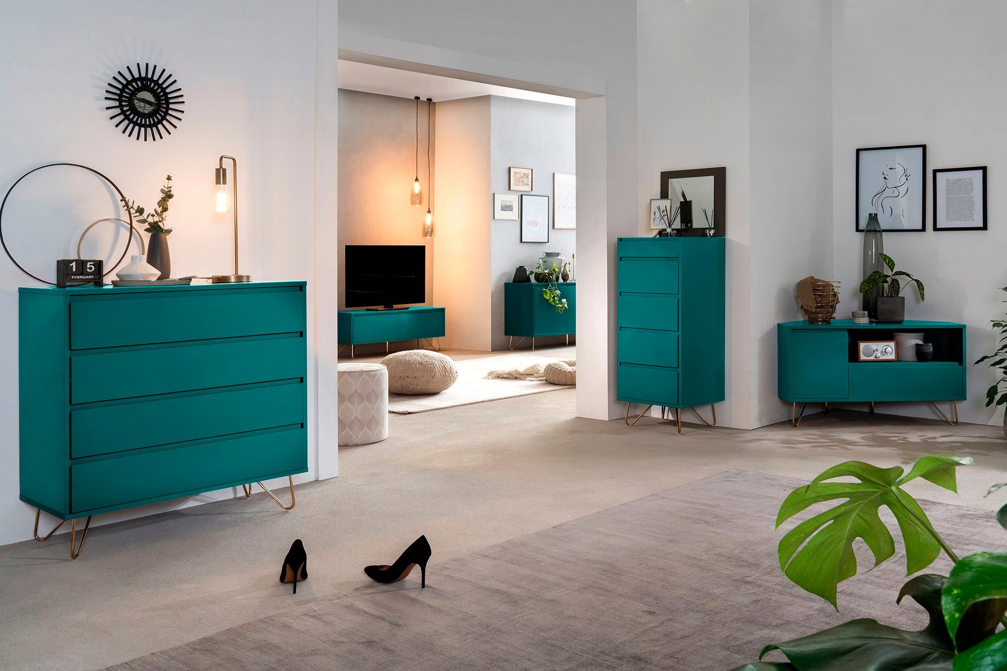 SalesFever Tv-meubel Commode met kleppendempers, hairpin benen