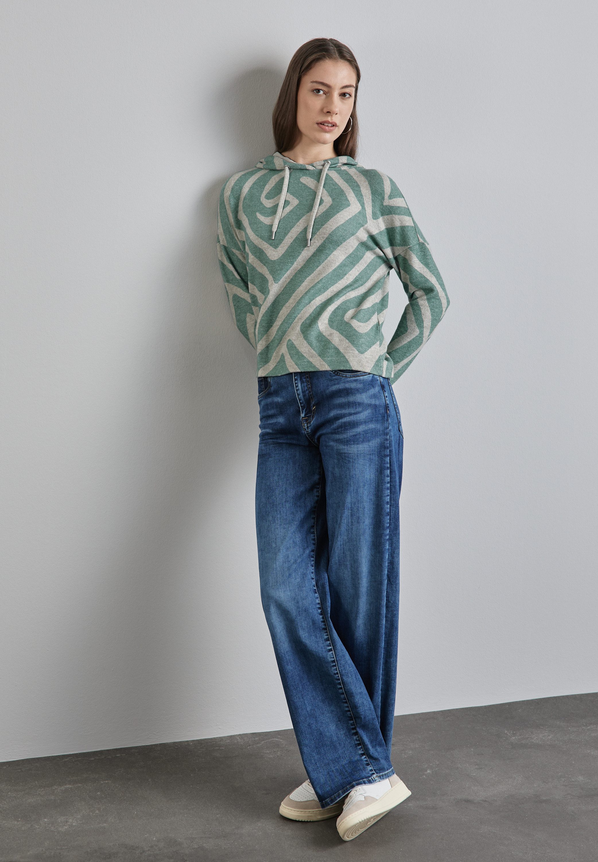 STREET ONE Capuchonshirt met geometrisch motief