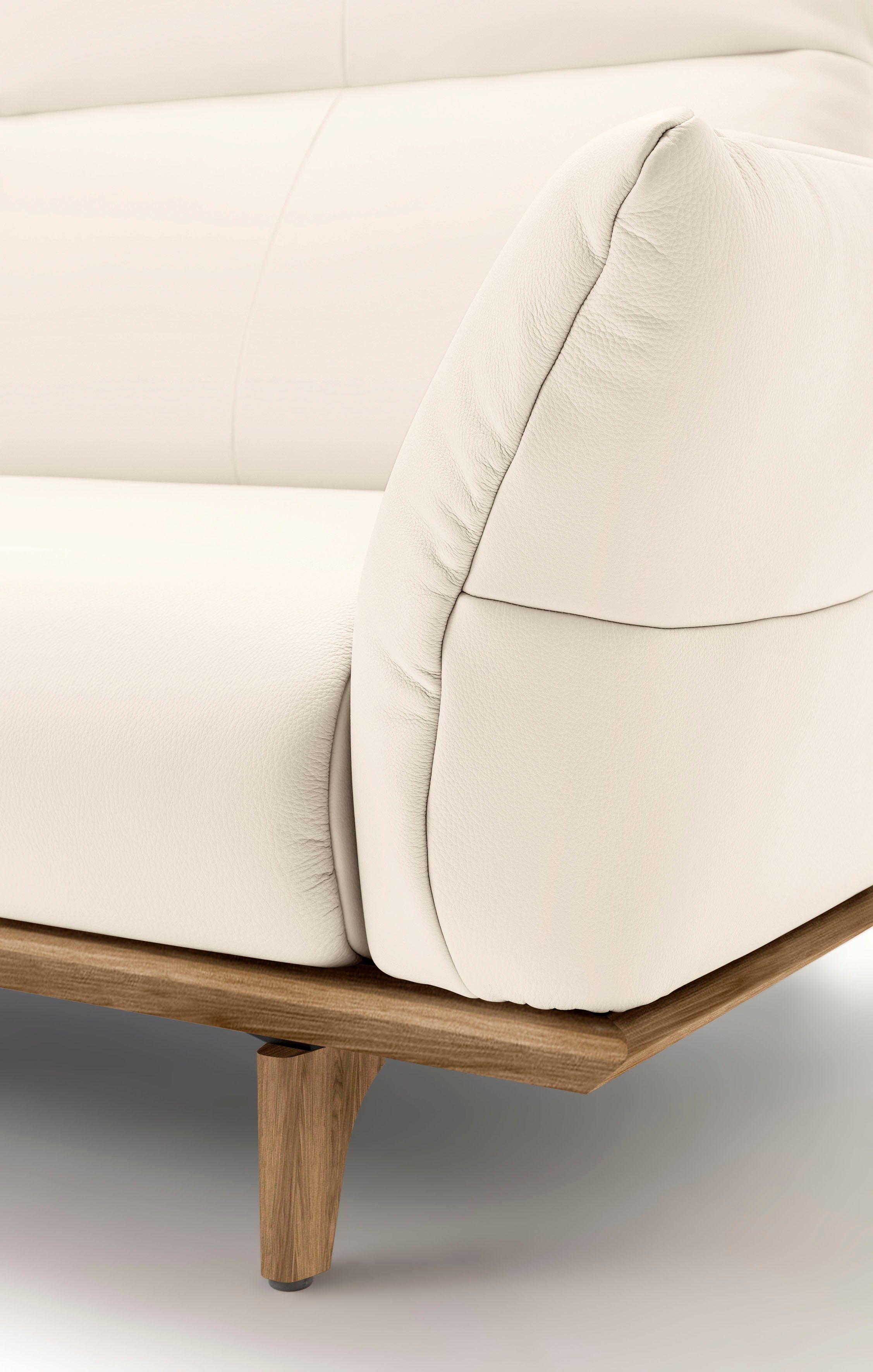 Creation BY ROLF BENZ 3-zitsbank CR.460 Onderstel in walnotenhout, walnotenhouten poten, breedte 208 cm