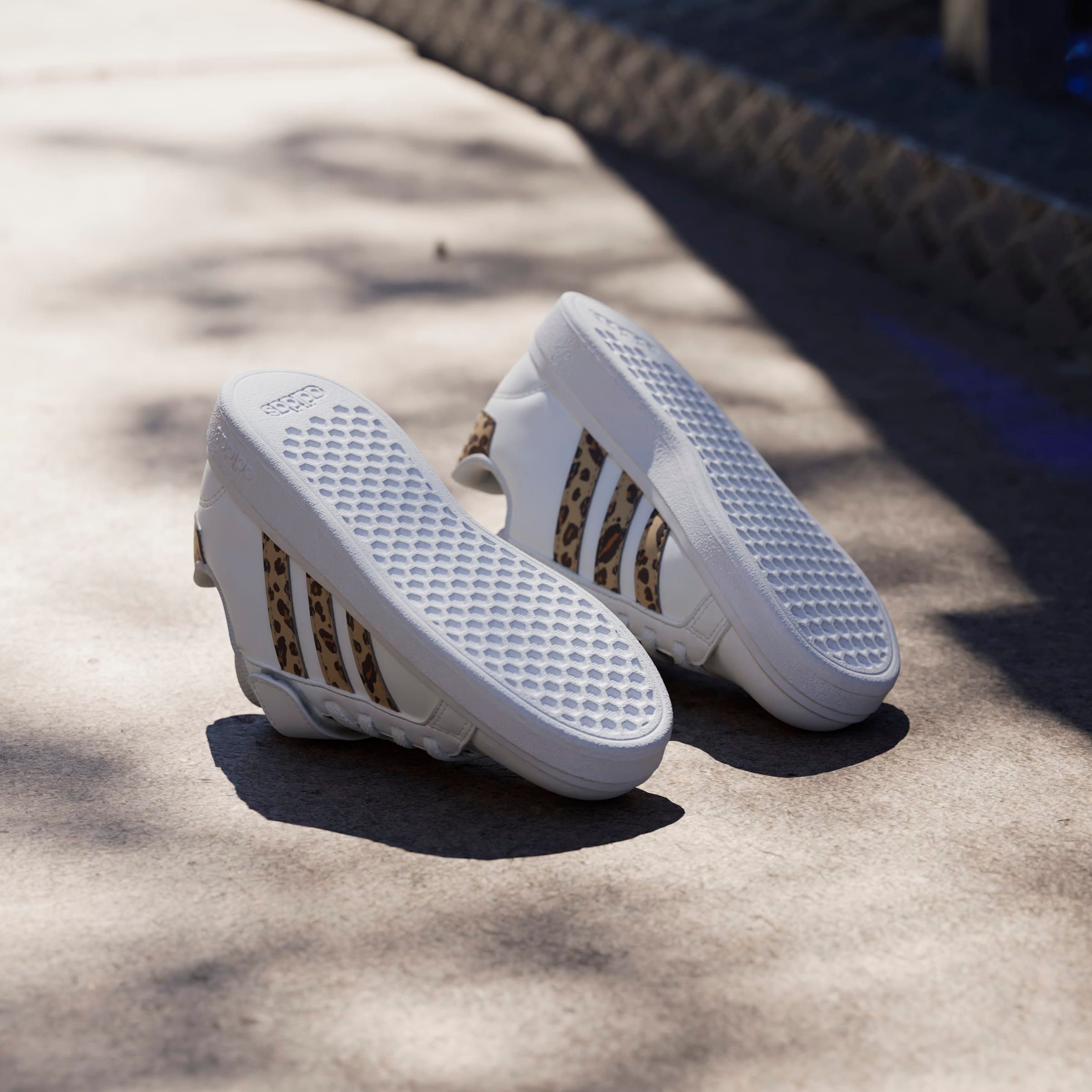 adidas Sportswear Sneakers GRAND COURT 2.0 KIDS Design geïnspireerd op de adidas Superstar