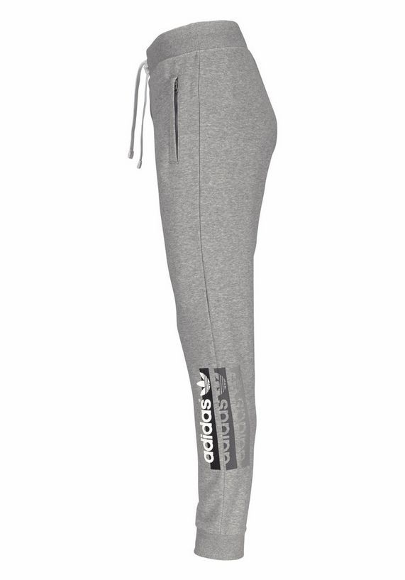 ADIDAS ORIGINALS joggingbroek »REGULAR CUFFED TRACKPANT« ADIDAS ORIGINALS joggingbroek »REGULAR CUFFED TRACKPANT«