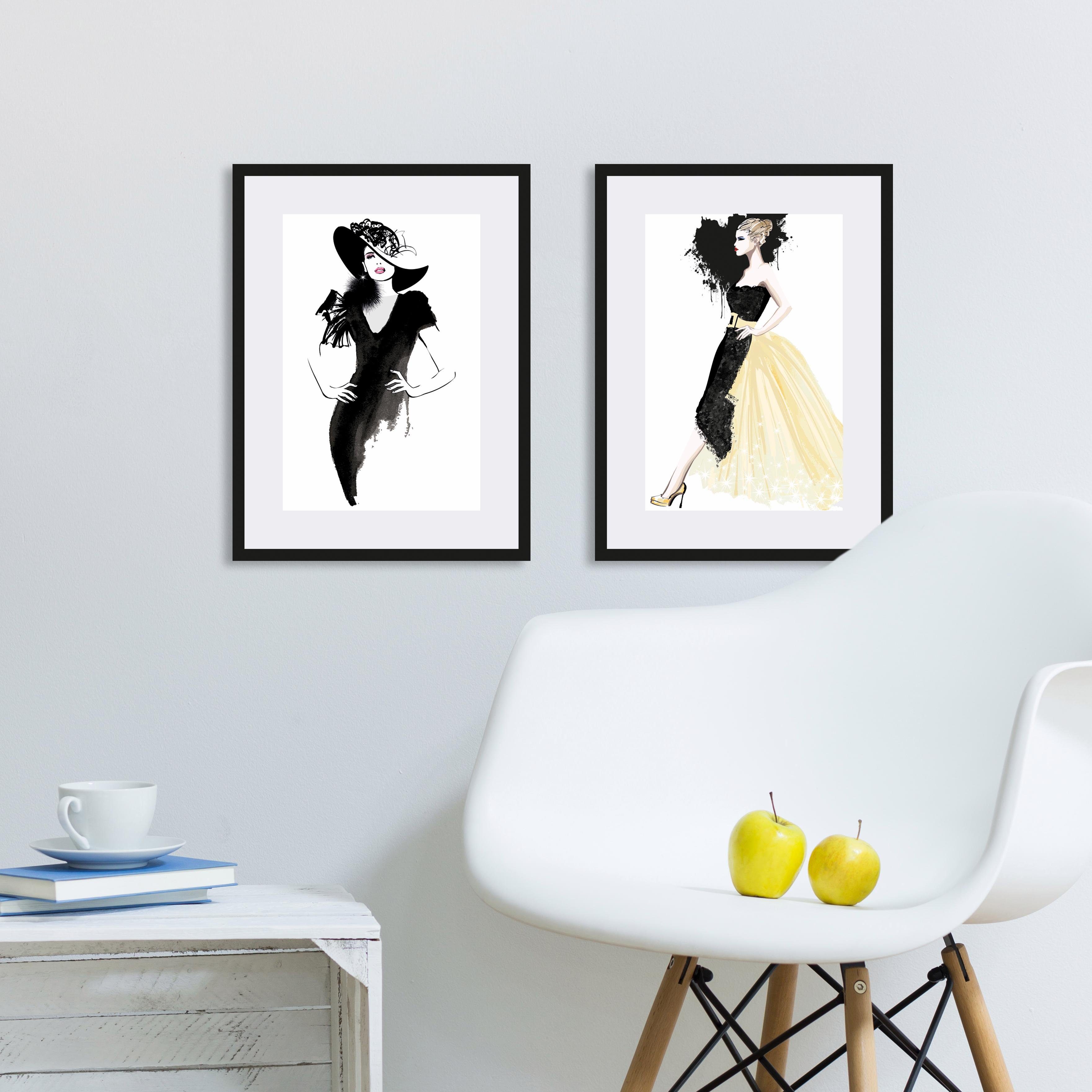 Leonique Wanddecoratie Schets van een vrouw met jurk HD premium posterdruk incl. houten lijst