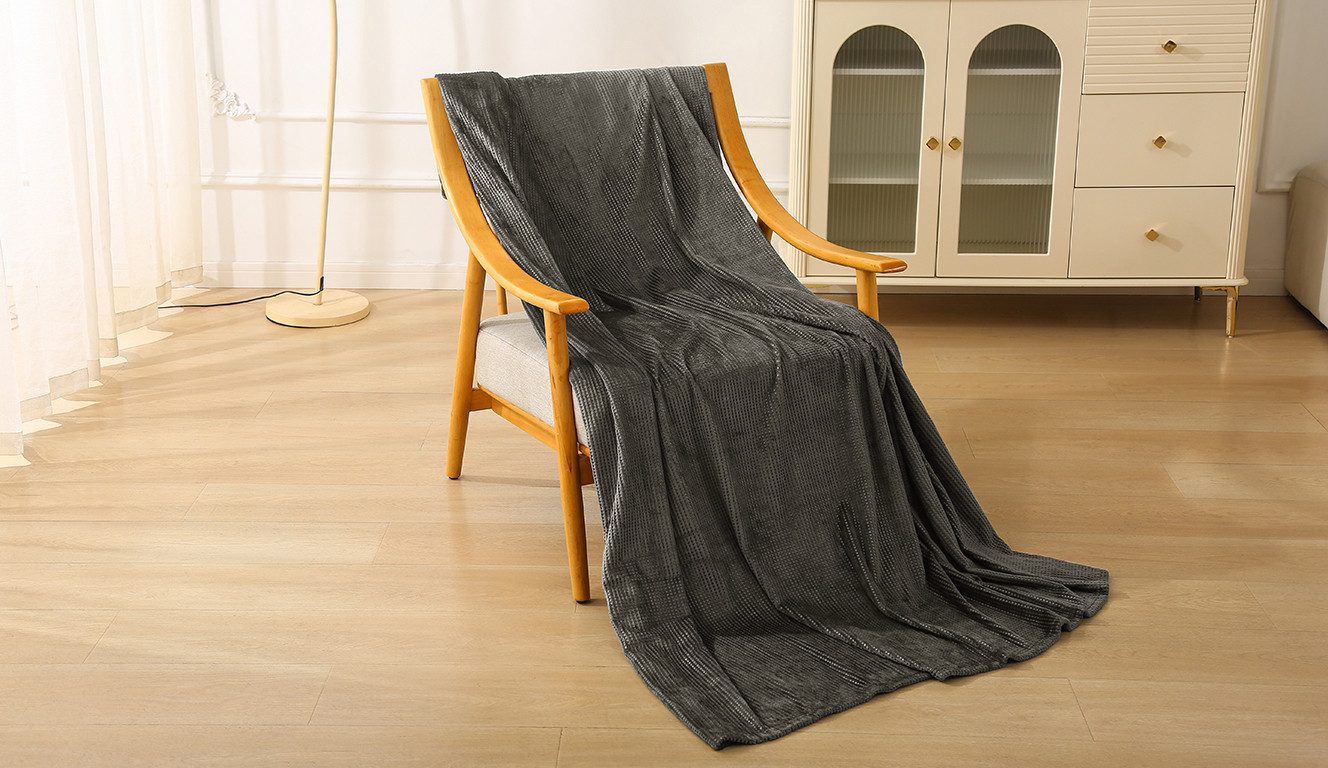 Bruno Banani Deken Shakira Knuffeldeken met reliëfdruk, 150x200 cm