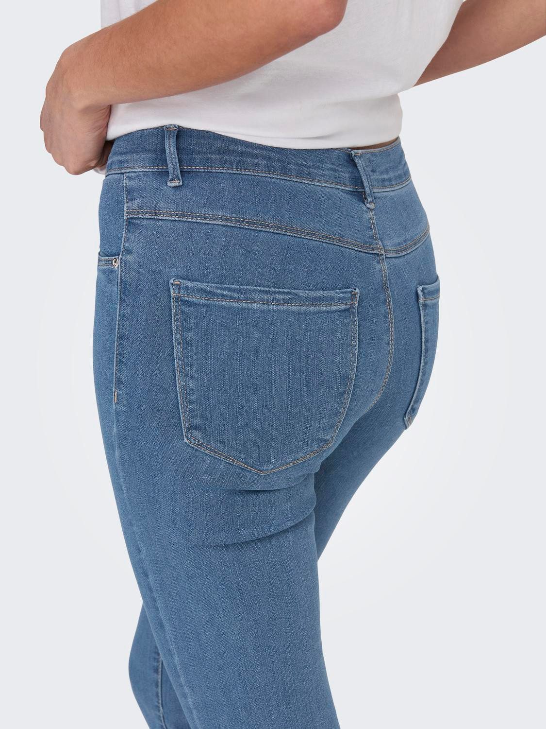 Only Capri jeans ONLRAIN LIFE REG SK KNICKERS DNM NOOS