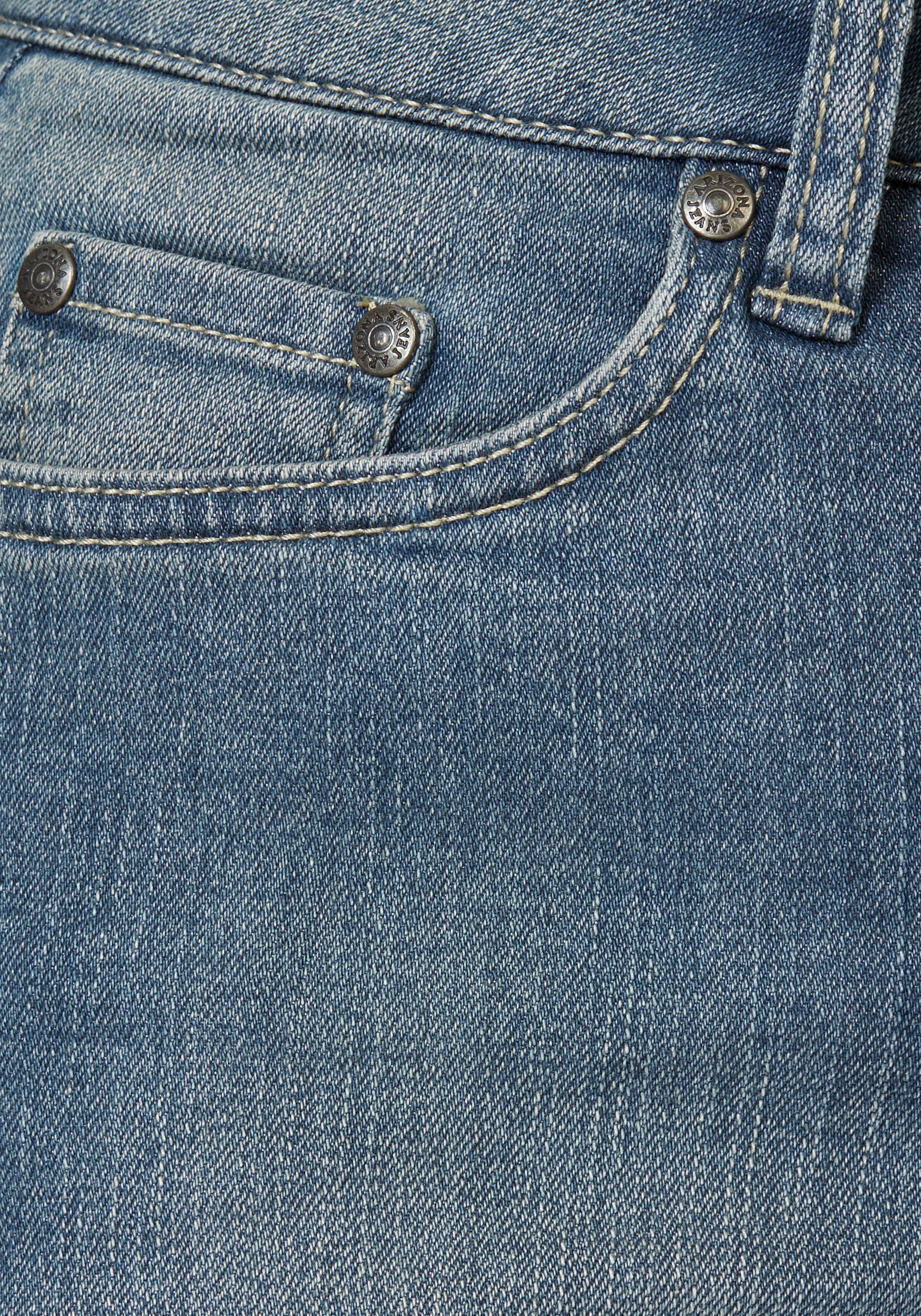 Arizona Jeansbermuda smalle pasvorm, opgerolde zoom, used-wassing, hoge taille
