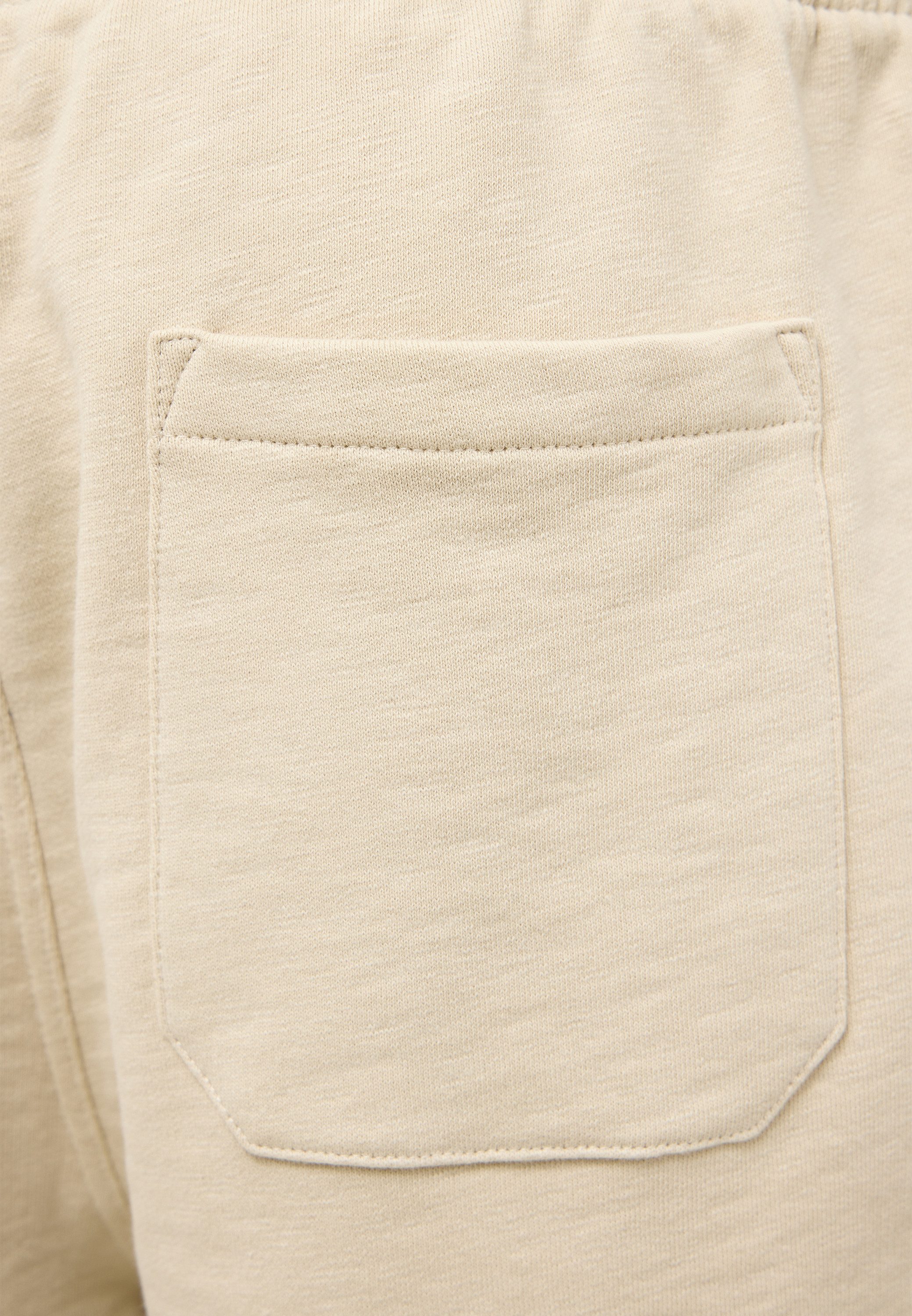 MUSTANG Short Heren Style Trenton