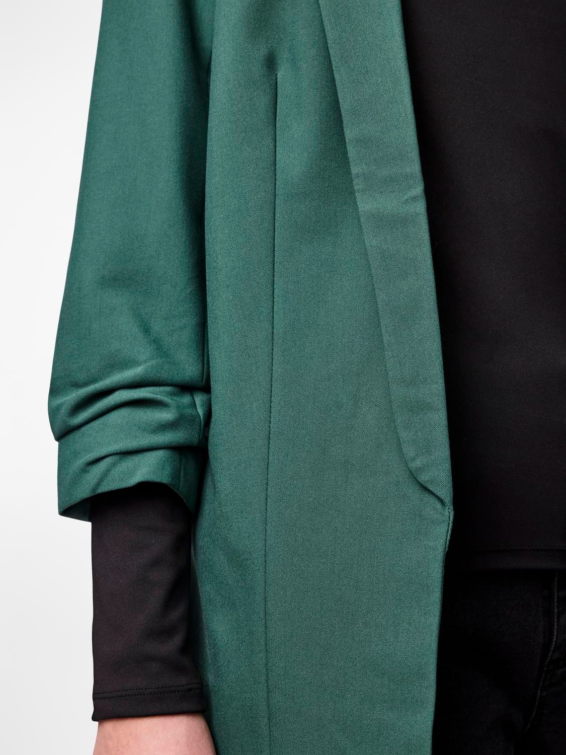 pieces Blouseblazer PCBOSELLA 3/4 BLAZER NOOS met plooidetail op de mouw