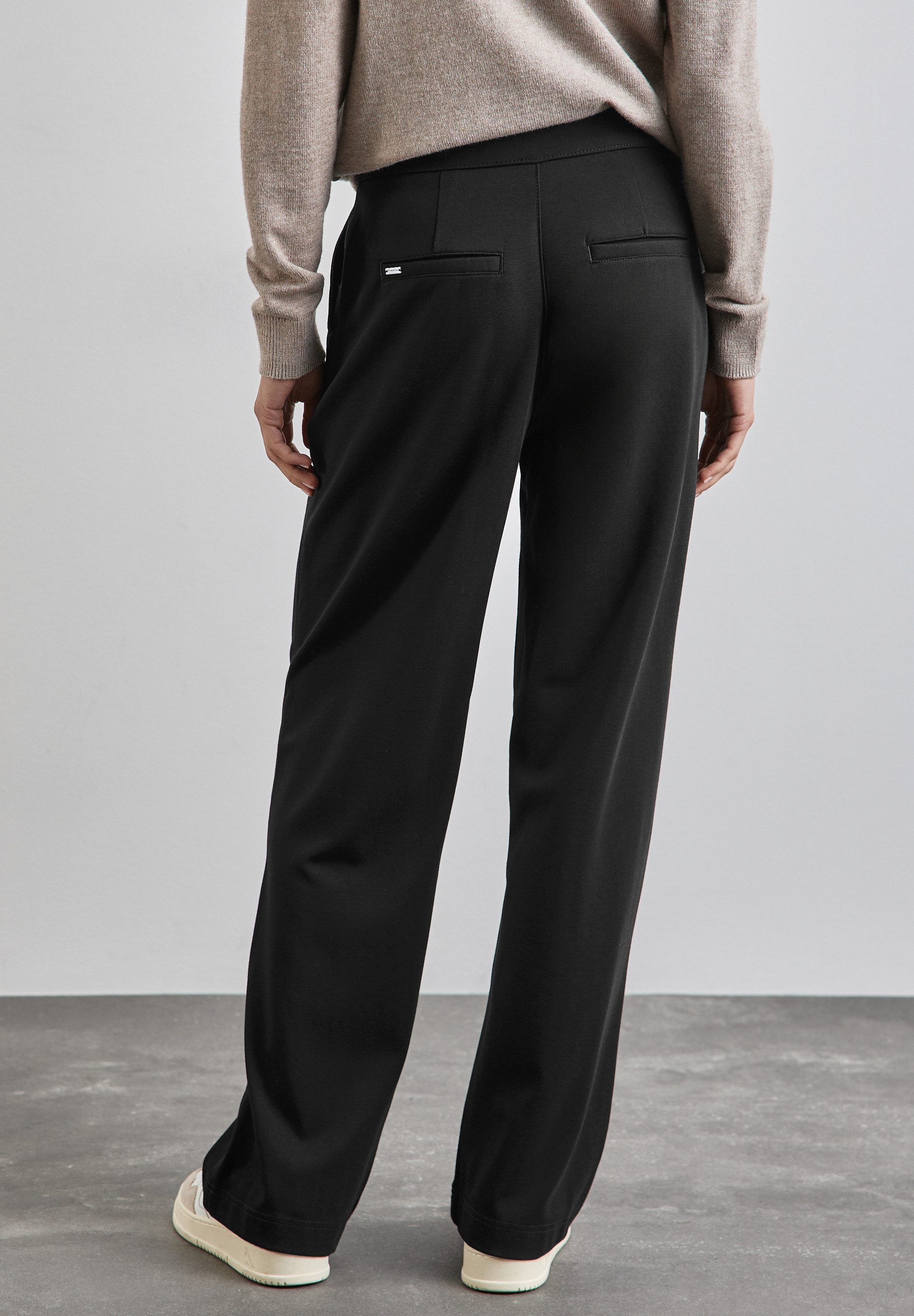 STREET ONE Comfortbroek Casual fit met siernaad aan de voorkant