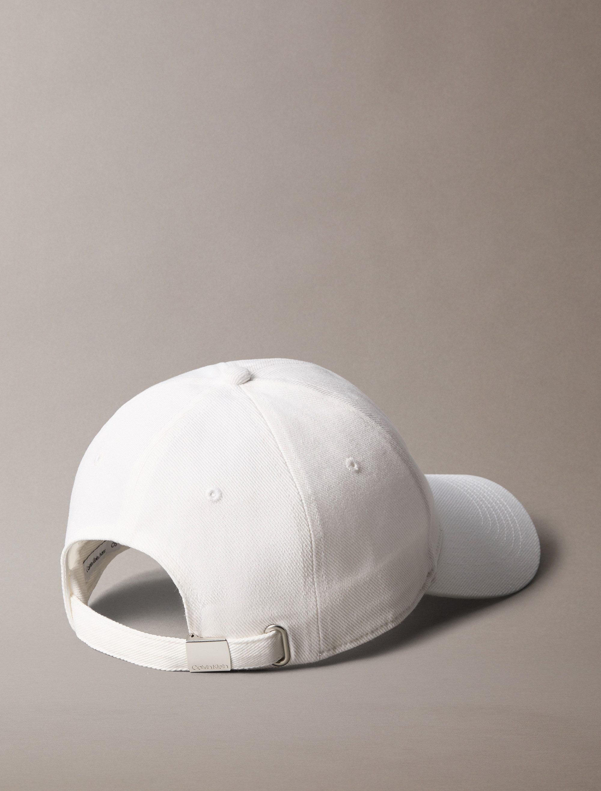 Calvin Klein Baseball pet MONO LOGO EMBRO CAP