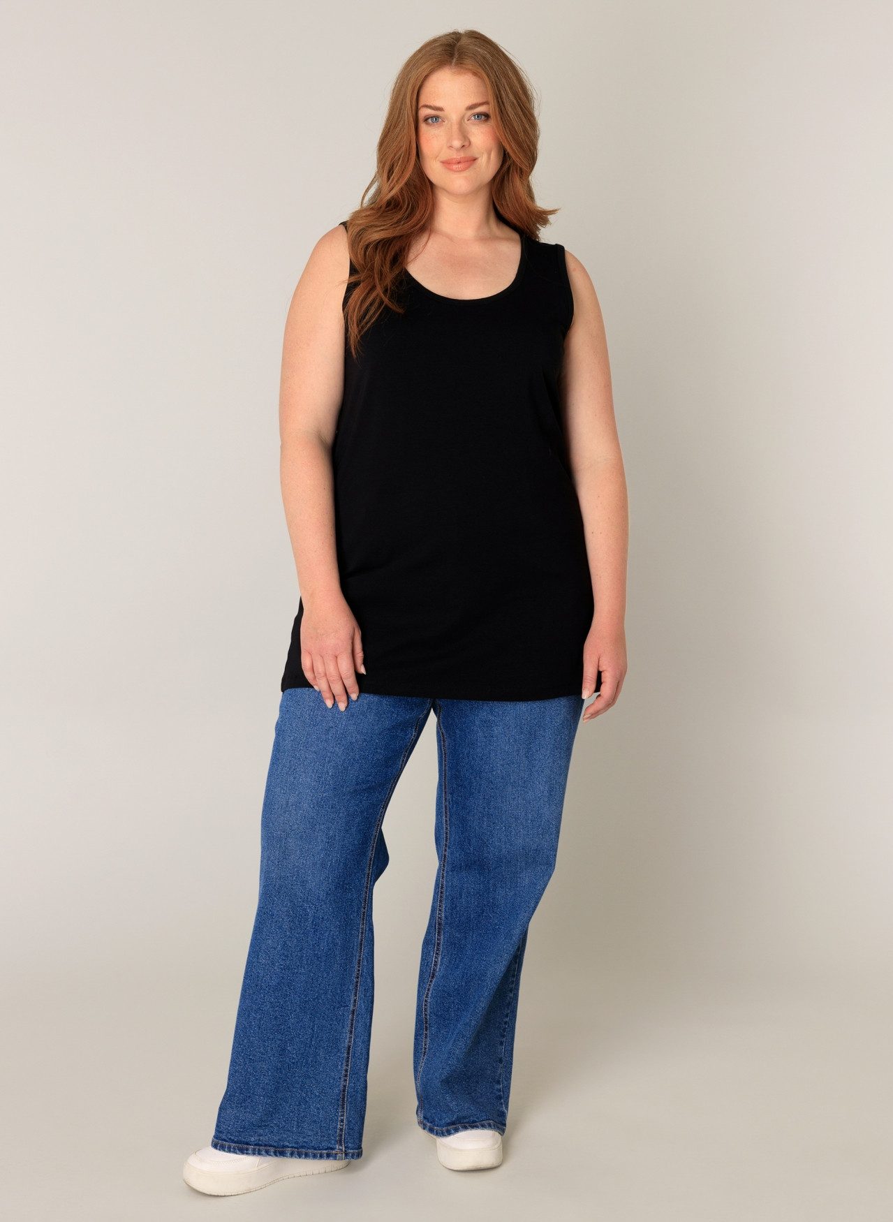 Base Level Curvy Lange top in grote maten