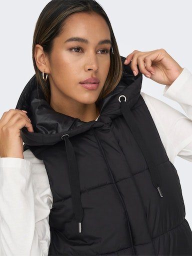 Only Bodywarmer ONLASTA – Lange gewatteerde bodywarmer met capuchon voor koude dagen