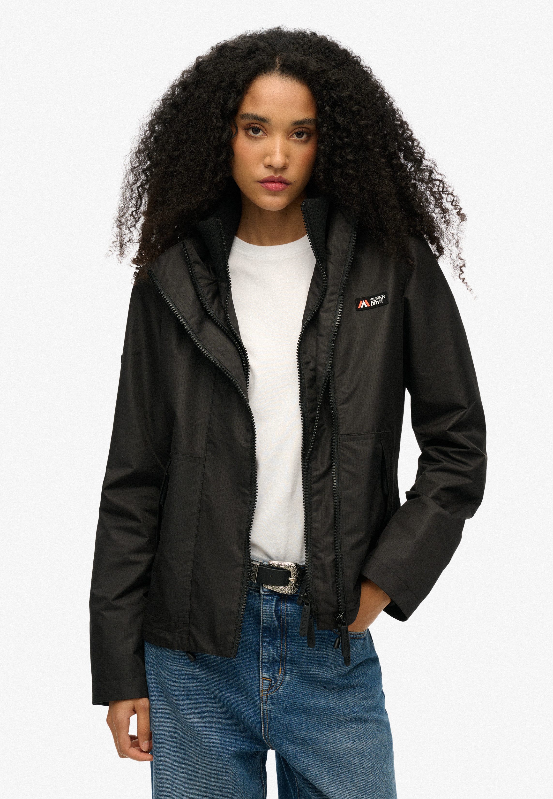 Superdry Outdoorjack HOODED MTN WINDBREAKER JKT