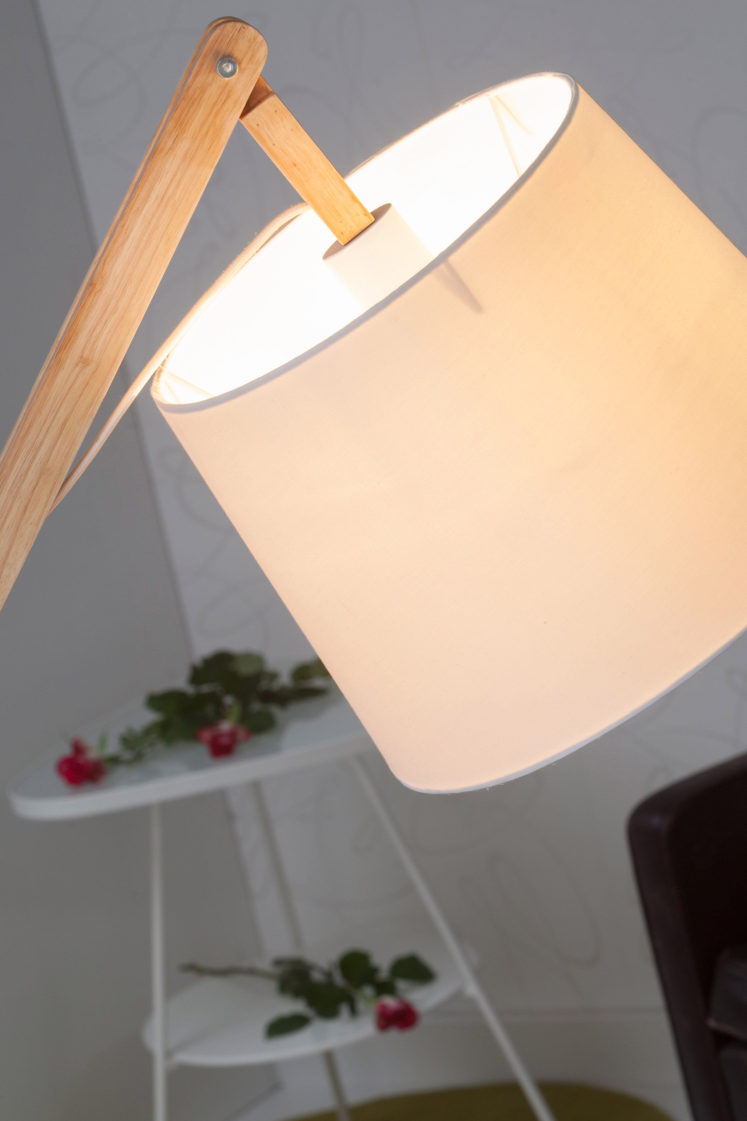 Brilliant Leuchten Staande lamp Carlyn 163 cm hoogte, e27 max. 60 w, met witte stoffen kap, hout / metaal/textiel