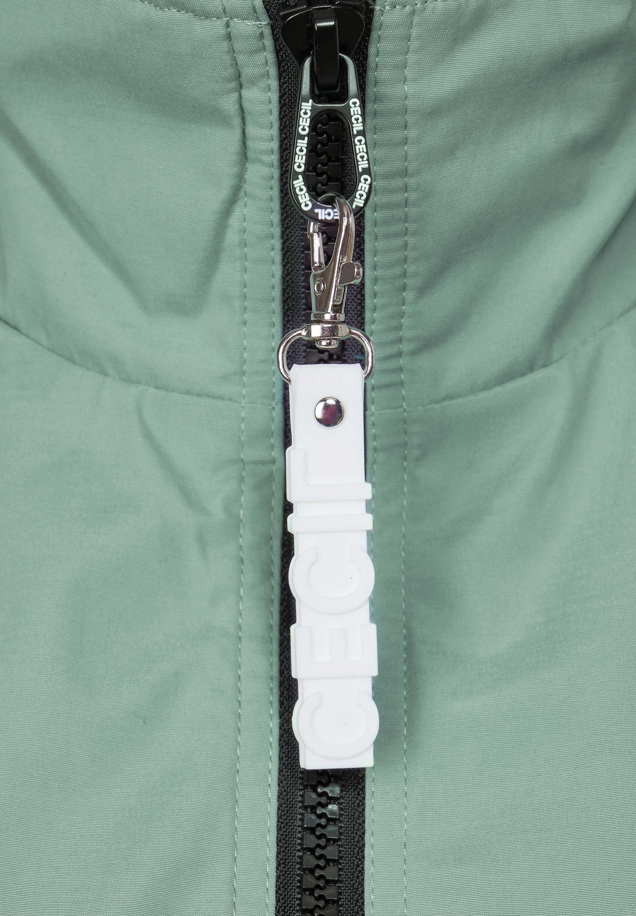 Cecil Anorak Short Trench Jacket met opstaande kraag en trenchcoat-stijl