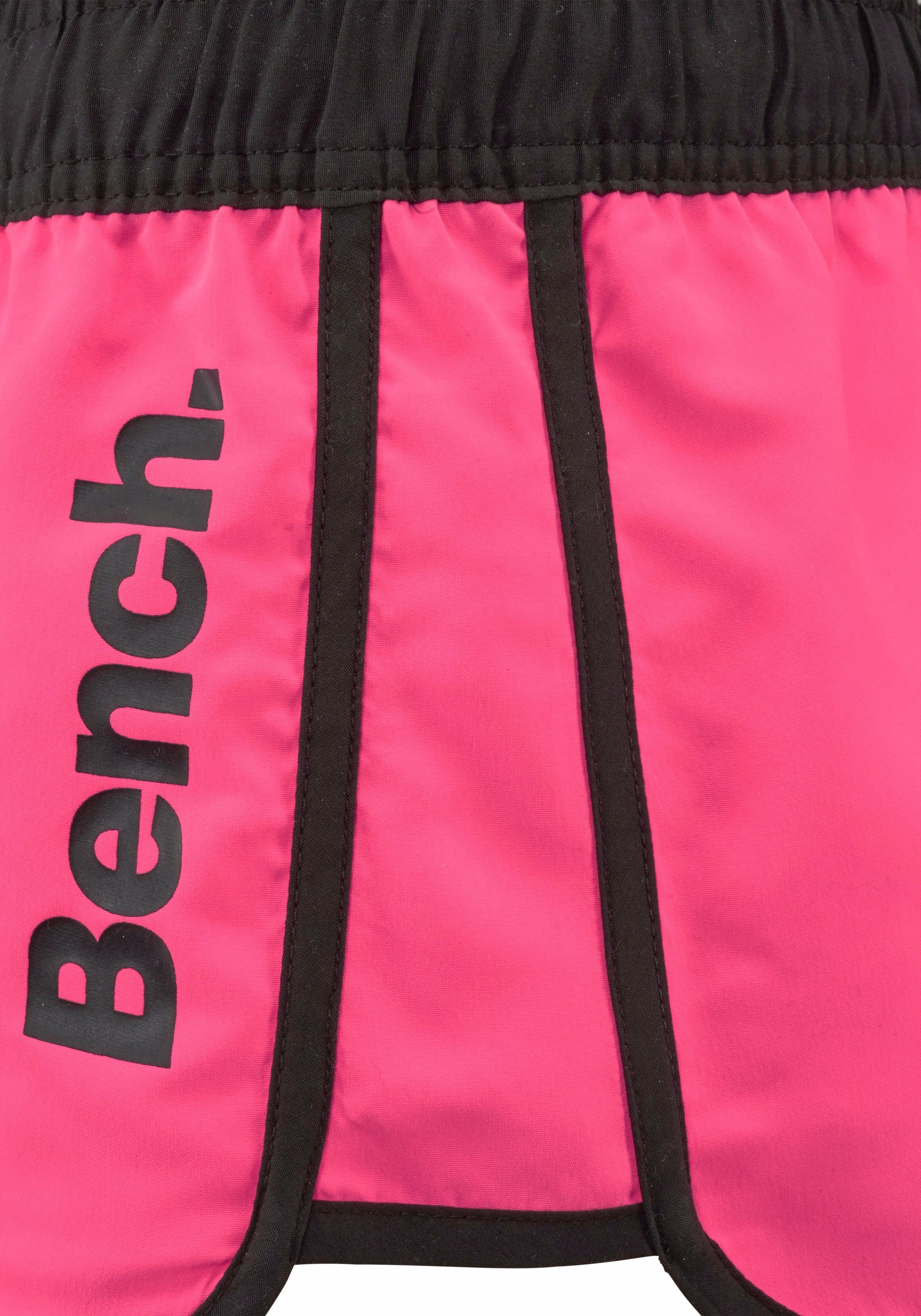 Bench. Zwemshort van microvezel, met buitenkoord, met achterzak, met klittenband