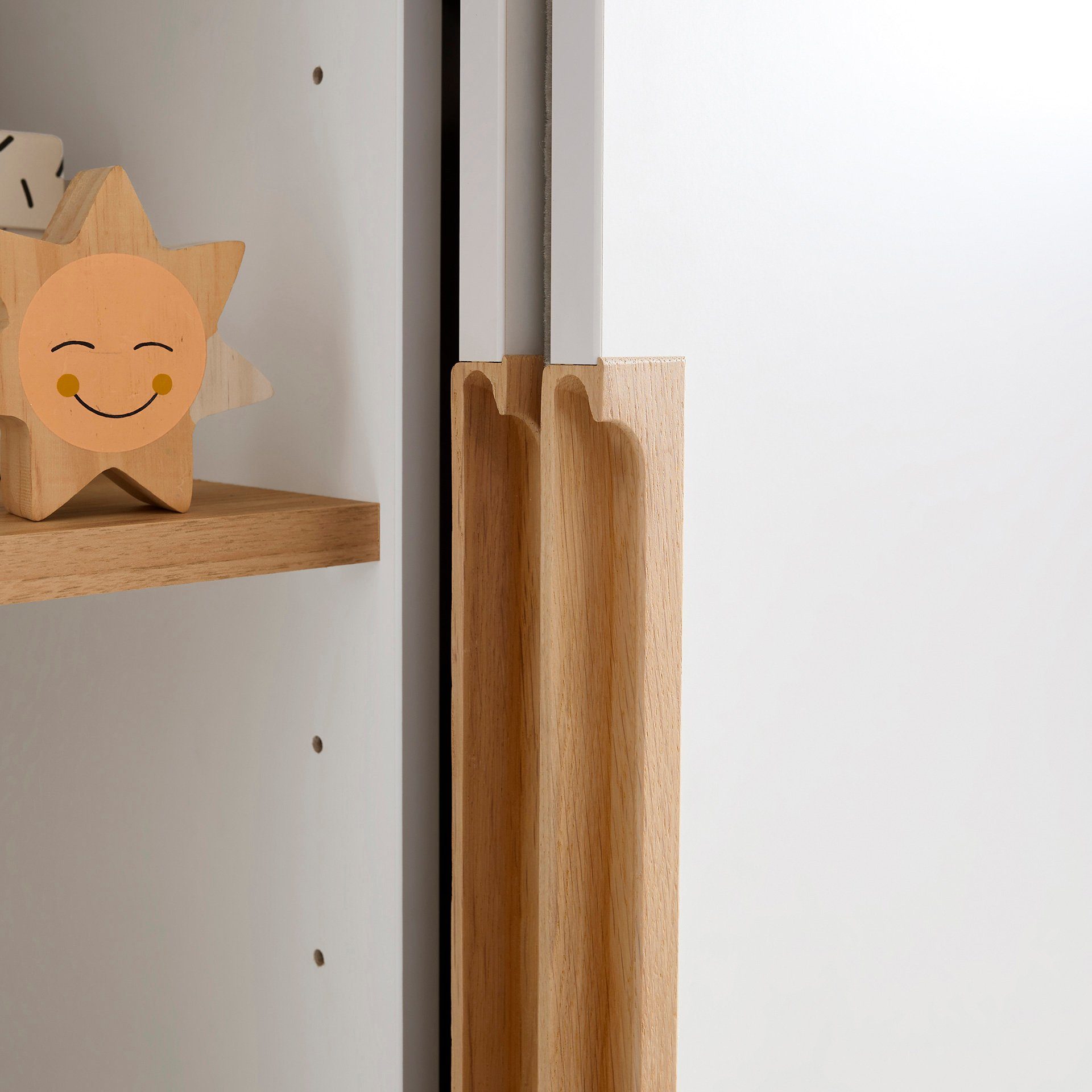 PAIDI Kinderwelten Kledingkast YOLANDA 2T2S smal Schuifdeuren met hoogwaardige aluminium rails, 2 lades