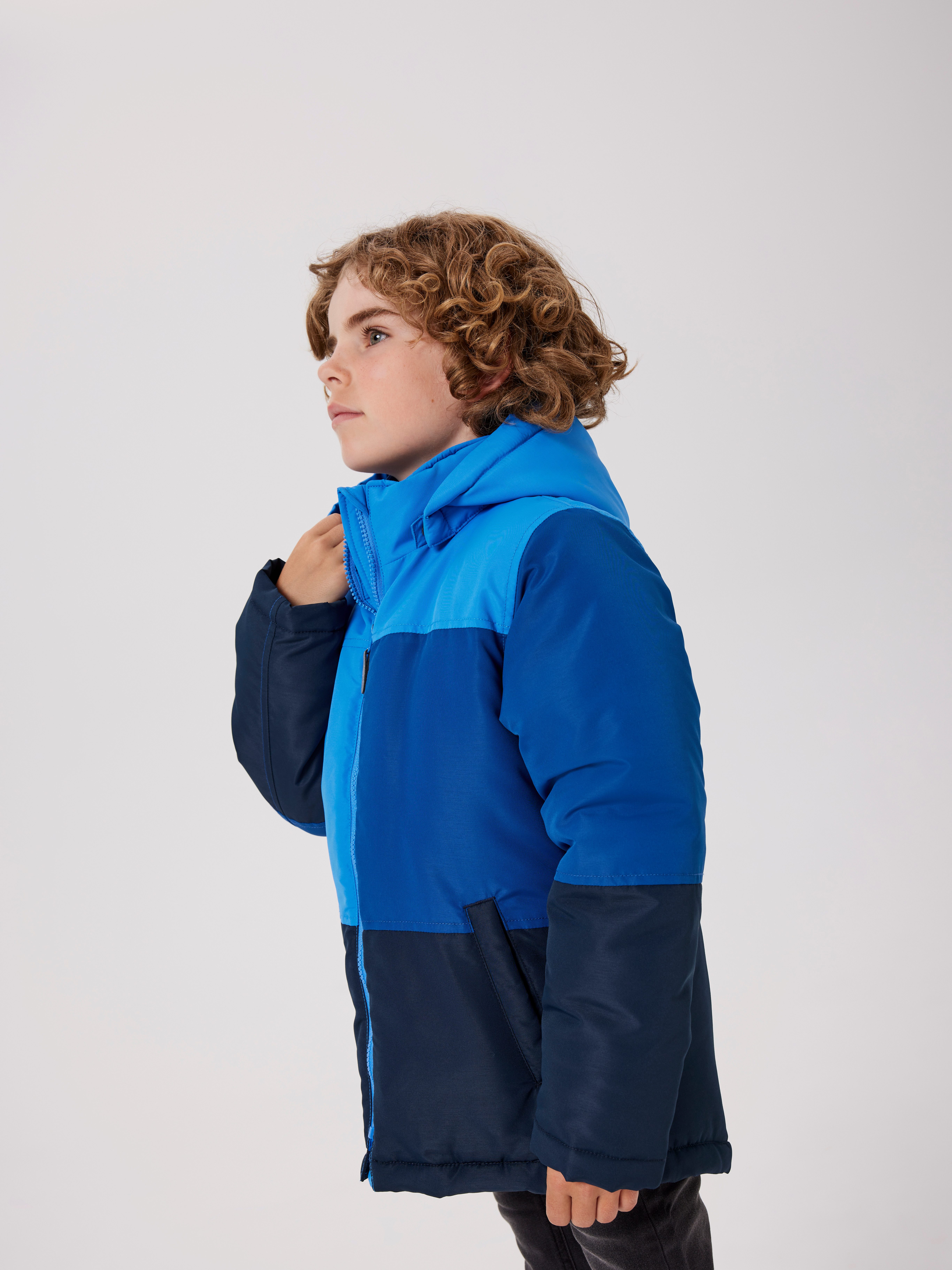 Name It Softshell-jack NKMMAX JACKET BLOCKS2 NOOS met decoratieve, reflecterende details