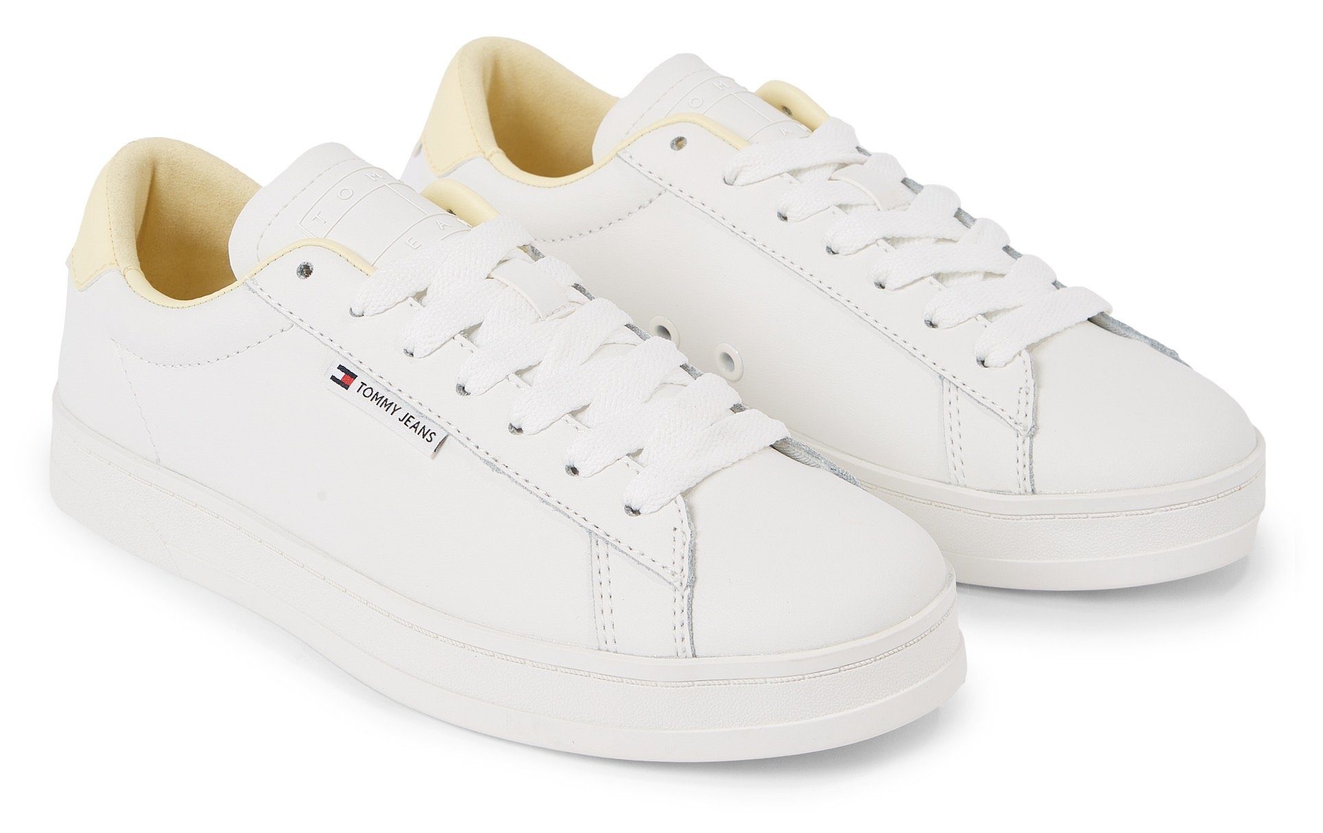 TOMMY JEANS Sneakers TJW COURT SNEAKER met label, vrijetijdsschoen, halfhoge schoen, veterschoen