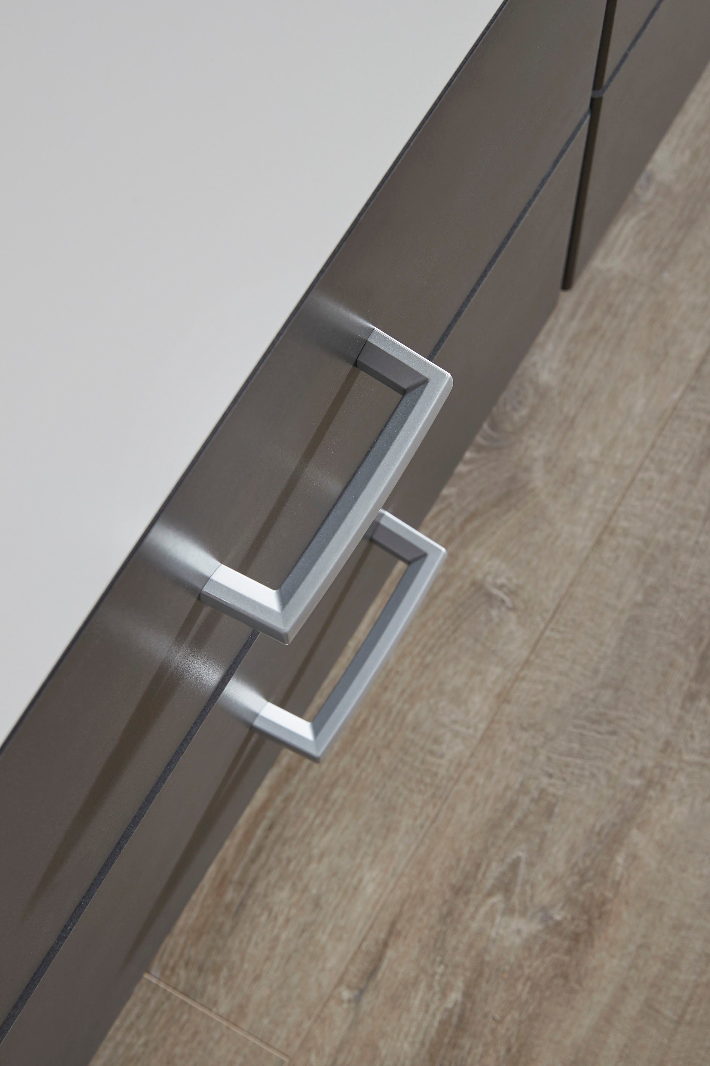 rauch Kledingkast Kast Garderobe Wasmand GAMMA in 3 Breedtes veel opbergruimte met 6 lades, met spiegel topseller made in germany