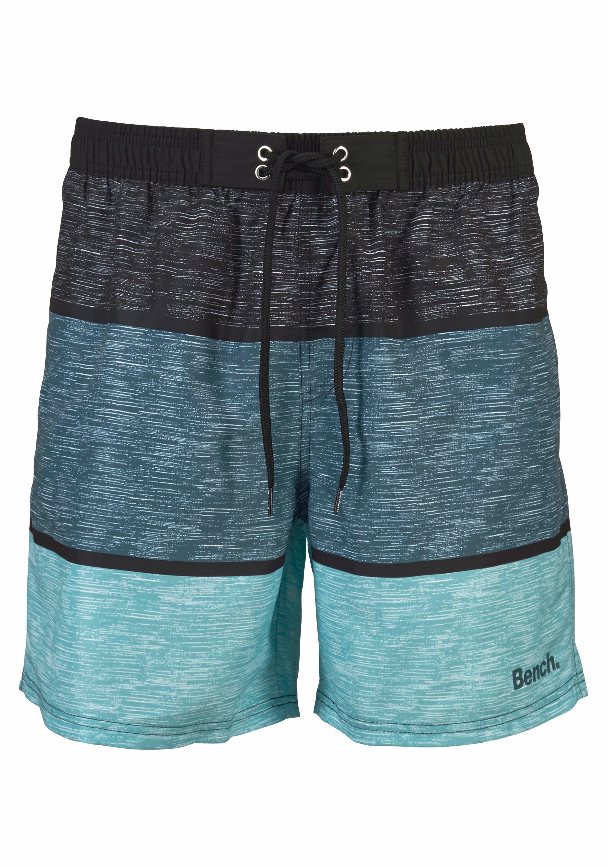Bench. Zwemshort Mac in een trendy blokstrepen-look