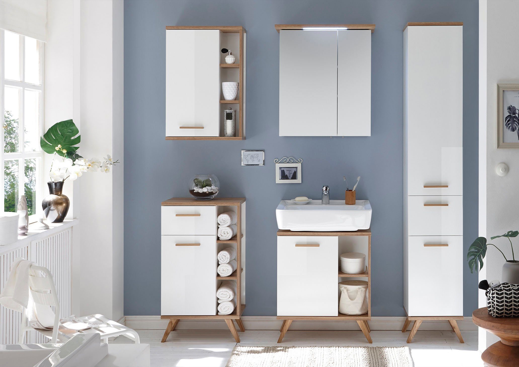 Saphir Badkamerserie Quickset 2-delig, wastafelonderkast met led-spiegelkast Wasplaats incl. deurdemper, 3 deuren, 2 legplanken, zijplanken (2-delig)