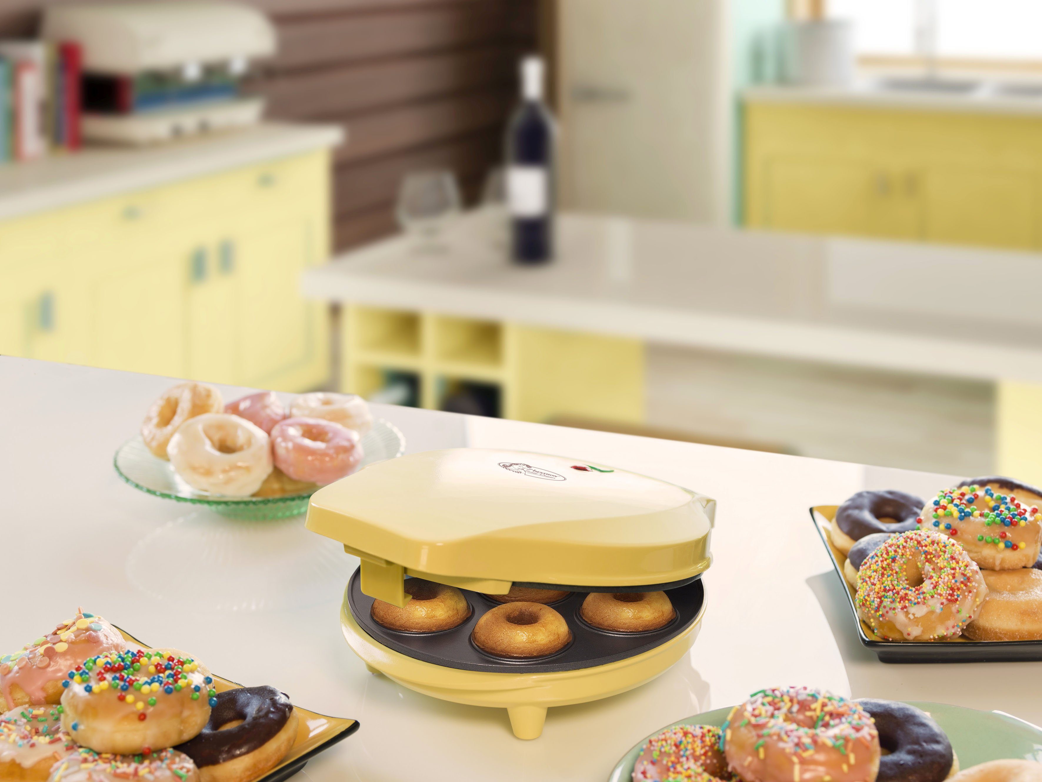 bestron Donut maker ADM218SD Sweet Dreams in retrodesign, antiaanbaklaag, geel