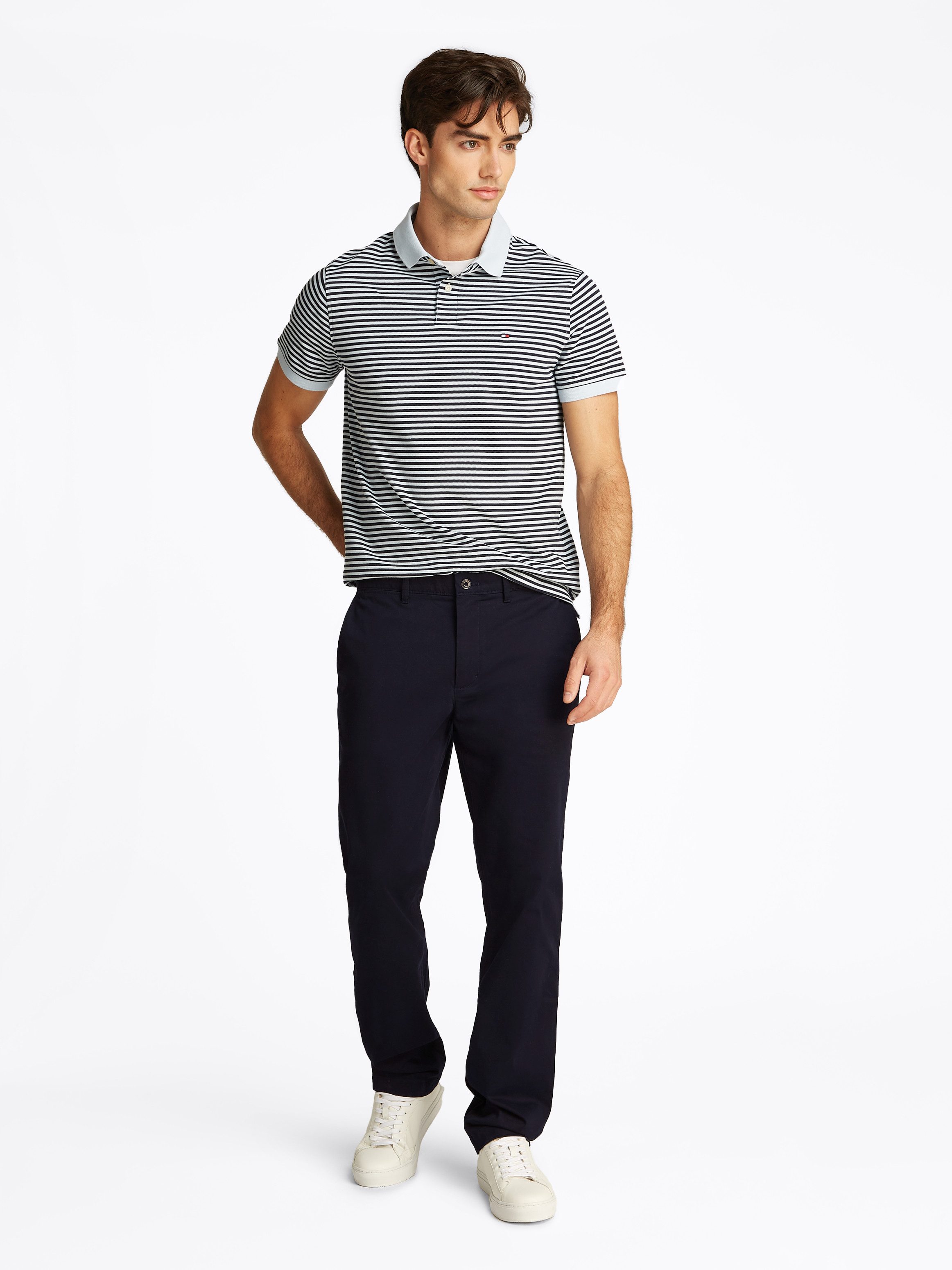 Tommy Hilfiger Chino DENTON CHINO SATIN met achterzakken met knoop logo-borduursel