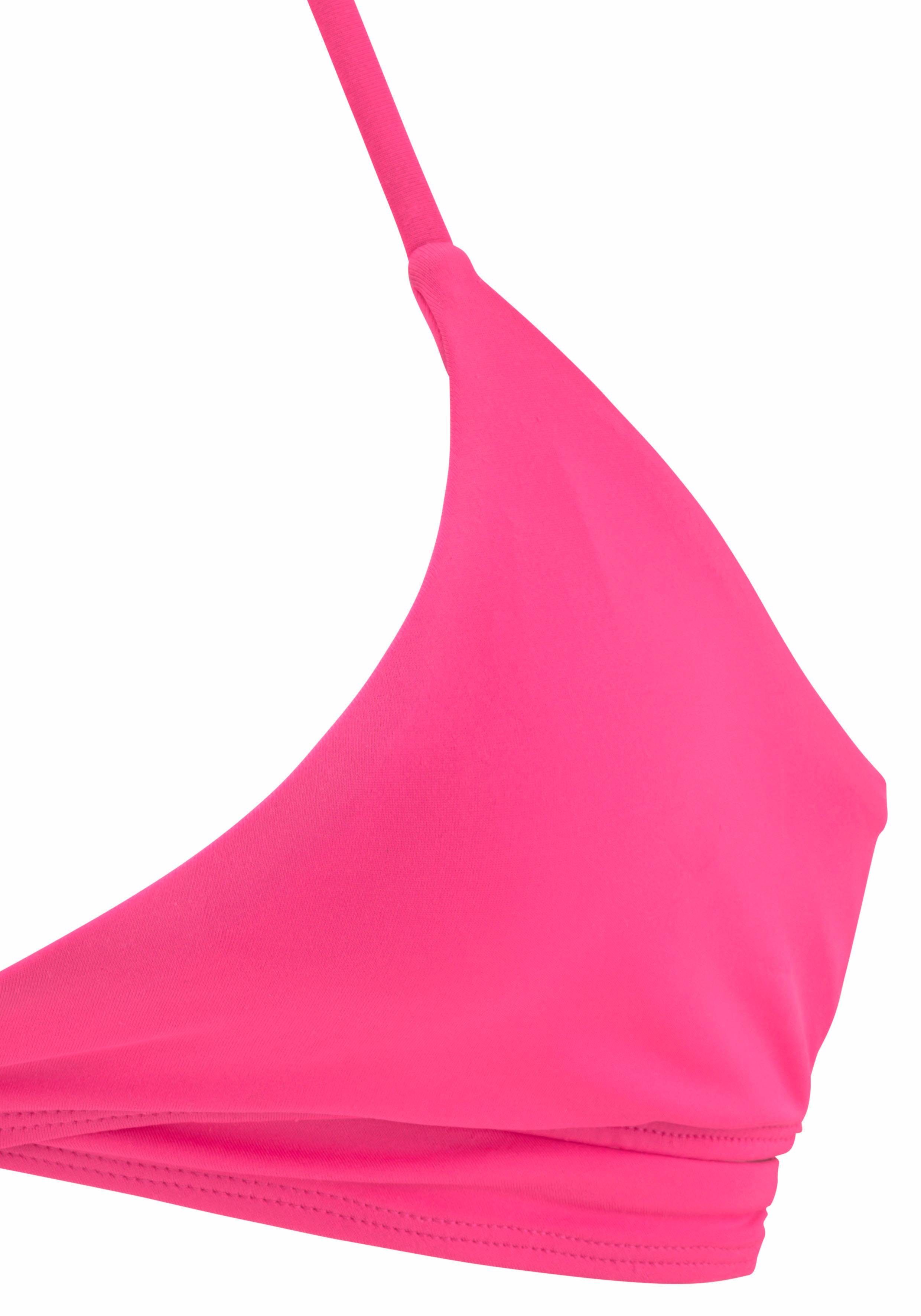 Bench. Triangelbikini in wikkellook