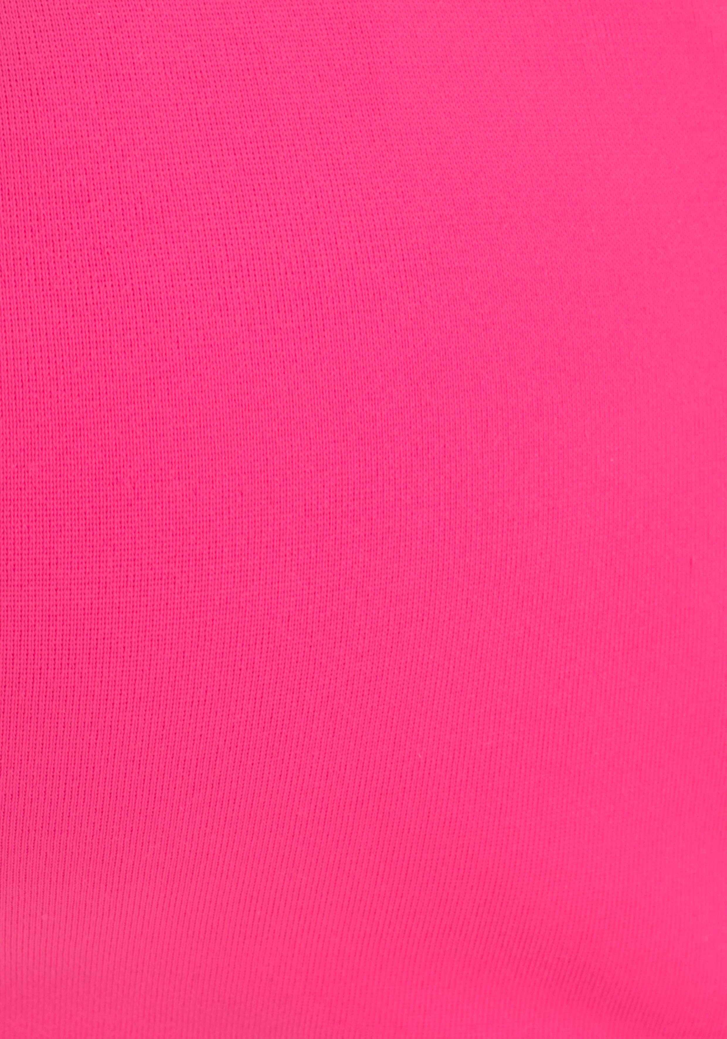 Bench. Triangelbikini in wikkellook